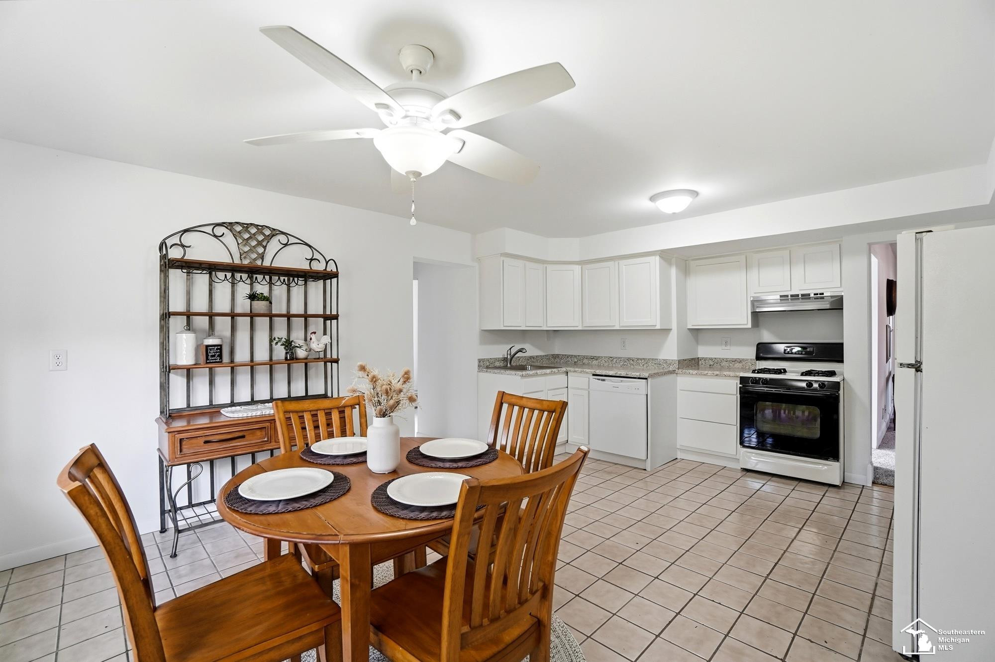 3443 Iroquois Trail, Monroe, MI 48162 — Photo 14
