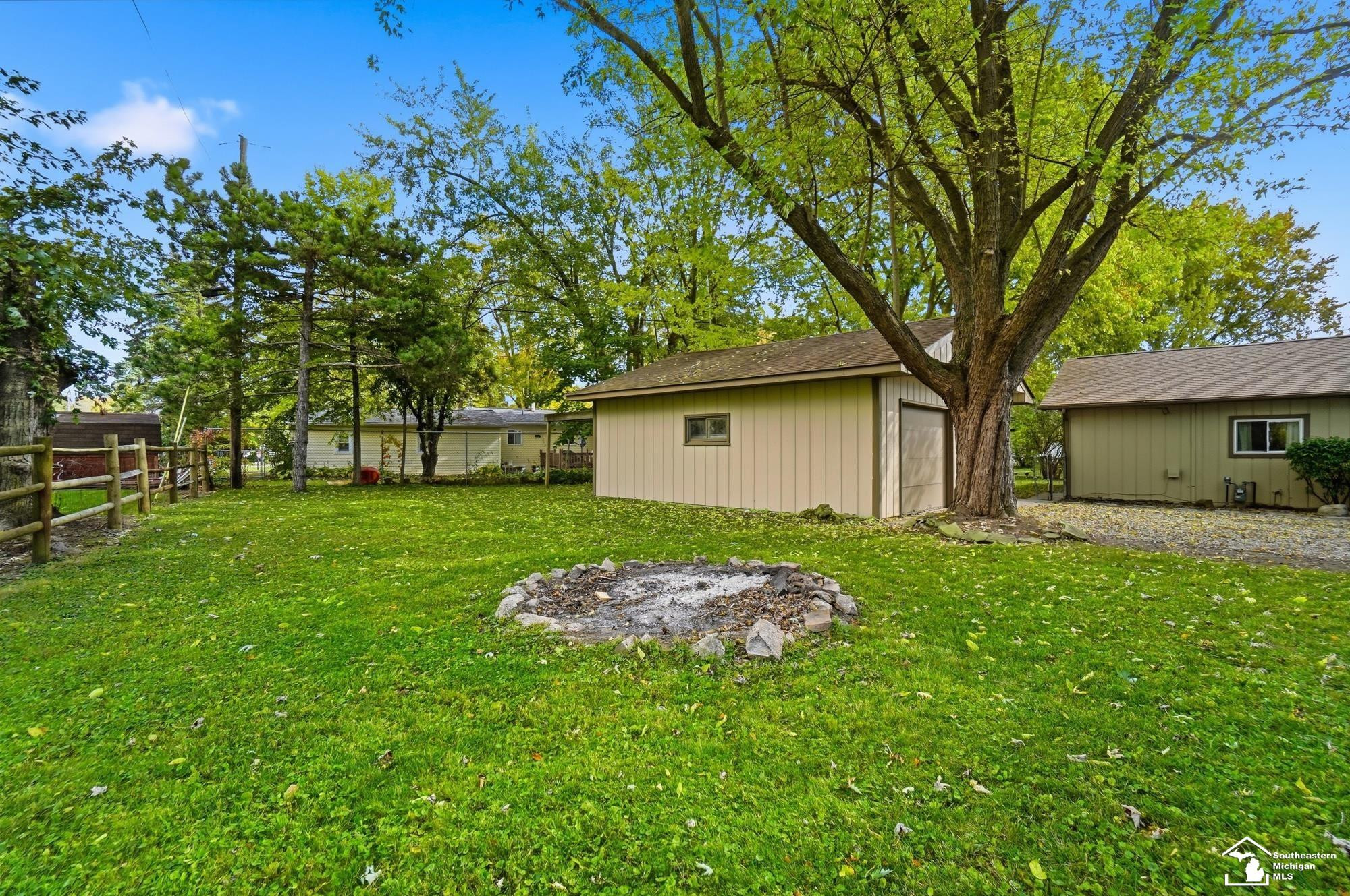3443 Iroquois Trail, Monroe, MI 48162 — Photo 32