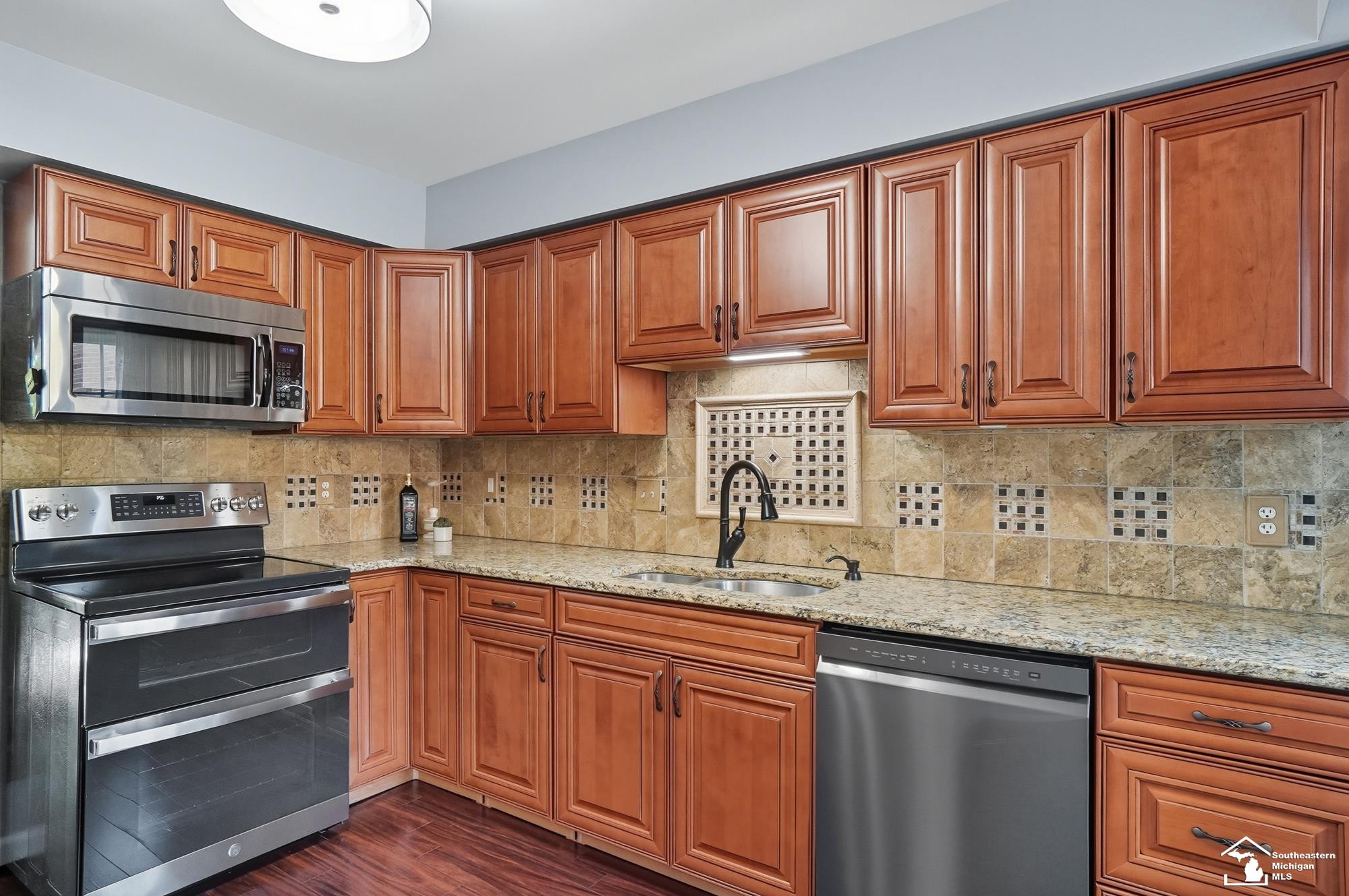 15774 Golfview Boulevard, Riverview, MI 48193 — Photo 18