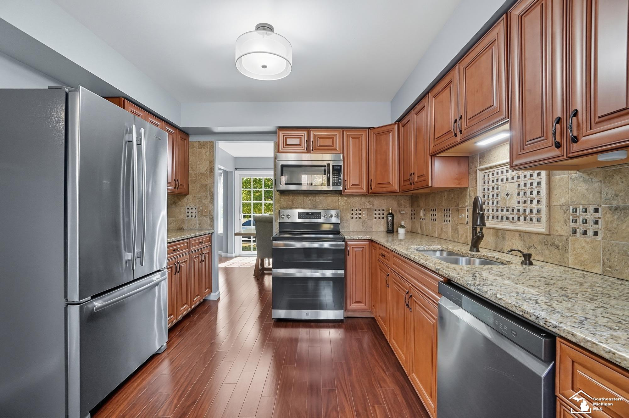 15774 Golfview Boulevard, Riverview, MI 48193 — Photo 19