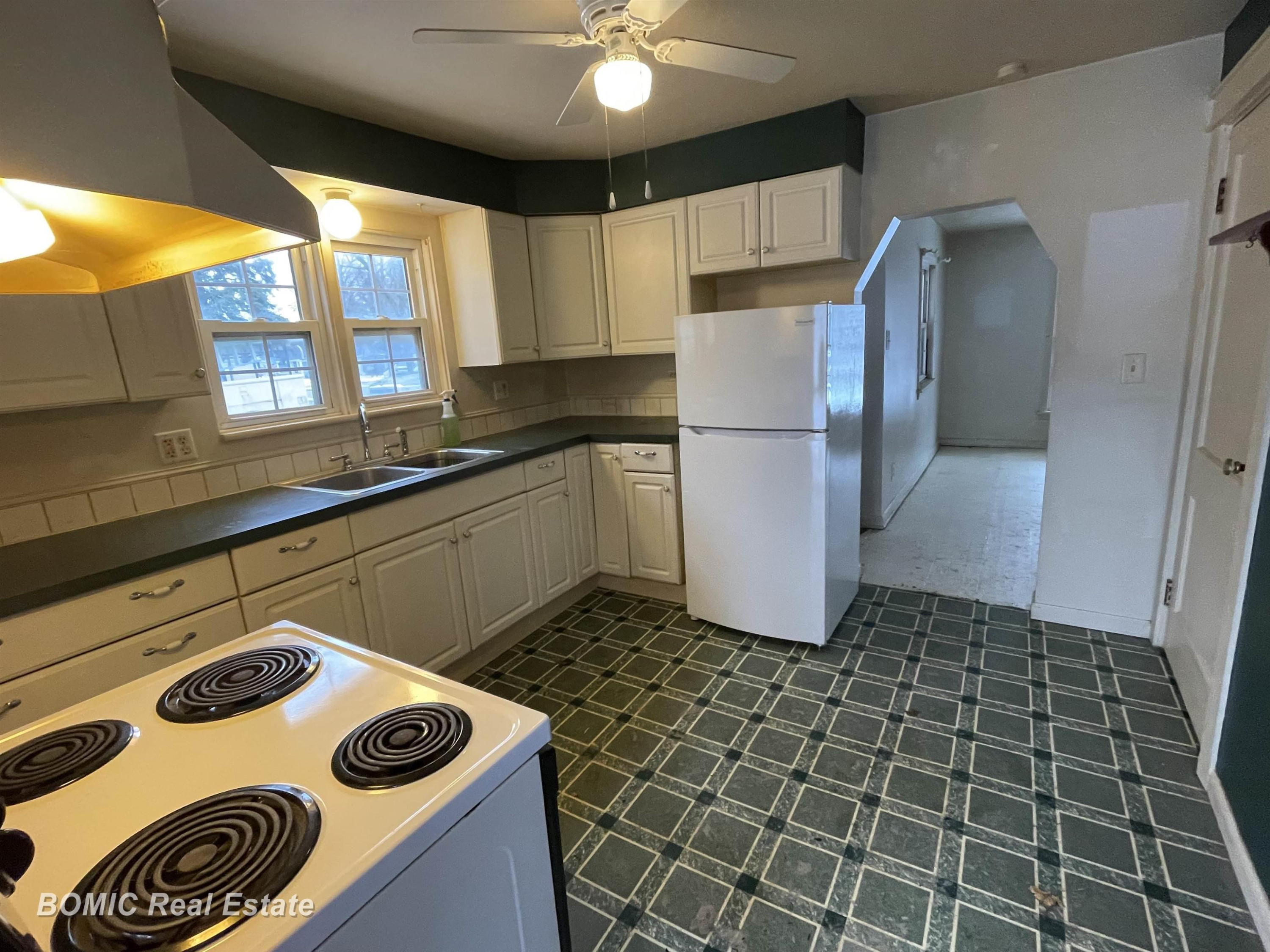 646 W Frank Street, Caro, MI 48723 — Photo 2