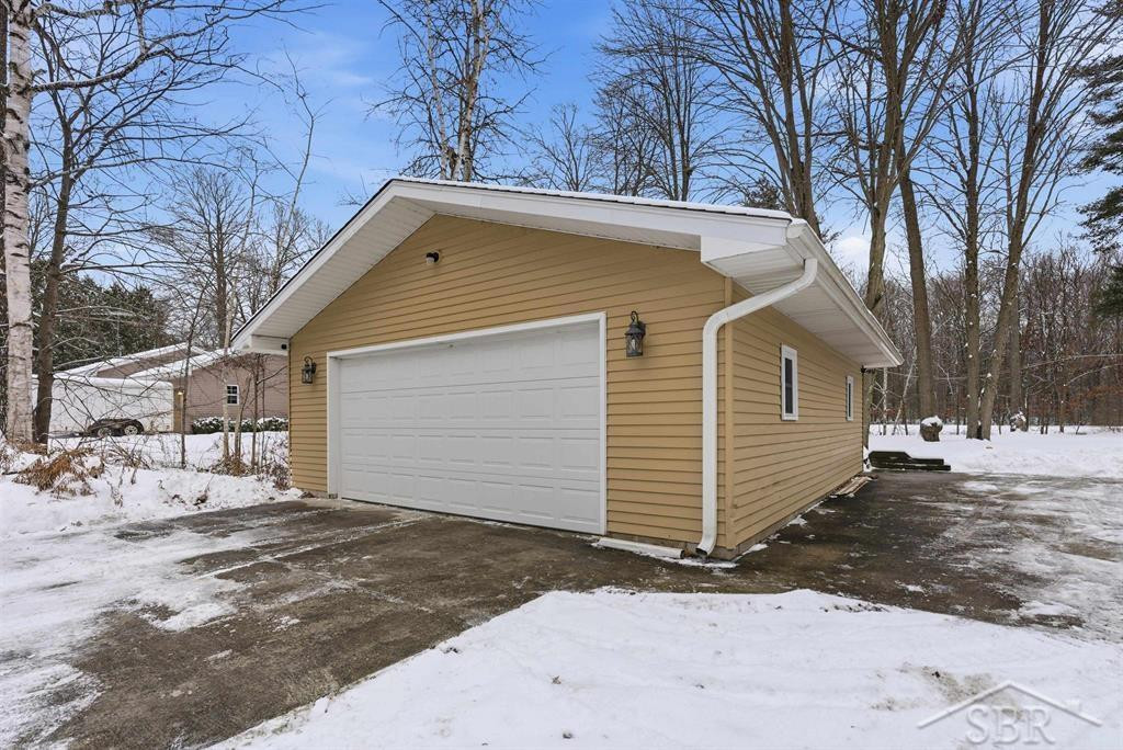 4159 N Maple Crest Drive, Sanford, MI 48657 — Photo 4