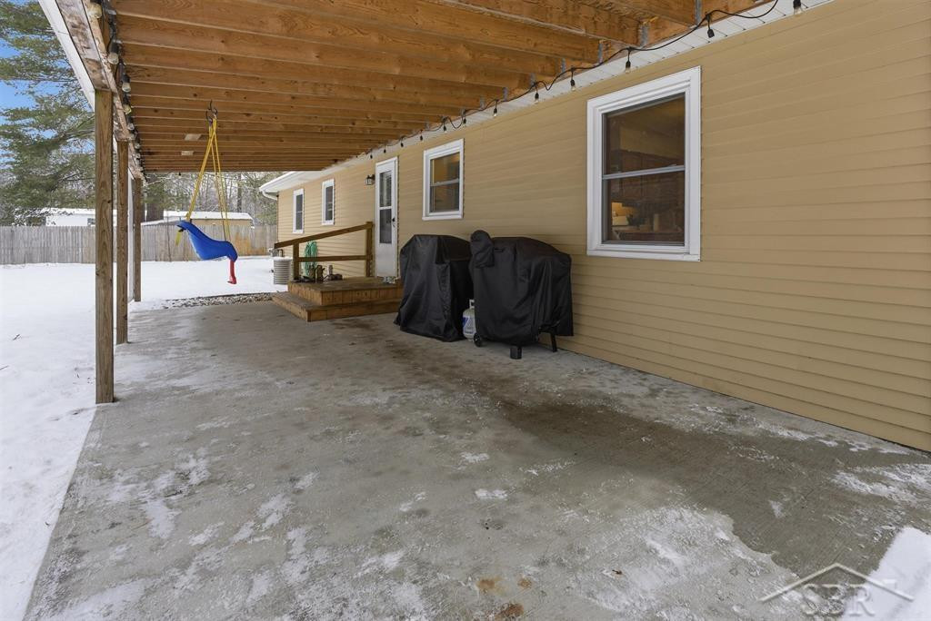 4159 N Maple Crest Drive, Sanford, MI 48657 — Photo 31