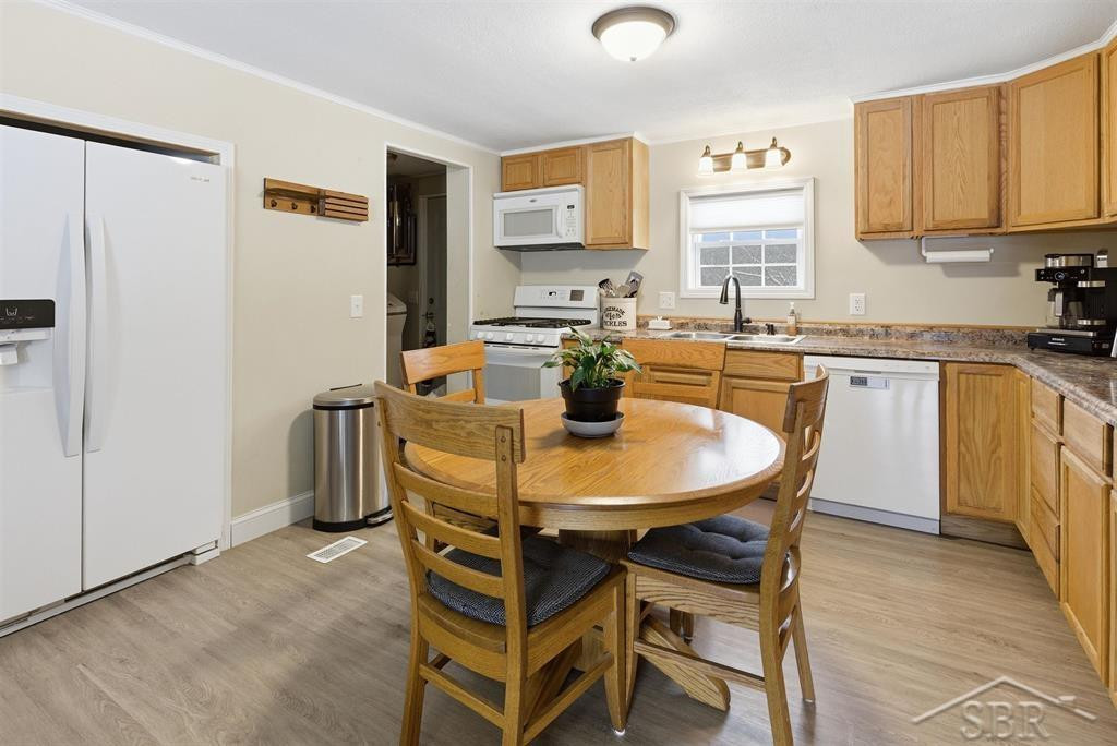 4967 N Mid Bay County Line Road, Midland, MI 48642 — Photo 5