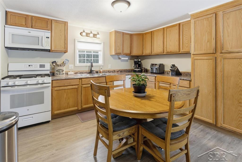 4967 N Mid Bay County Line Road, Midland, MI 48642 — Photo 6