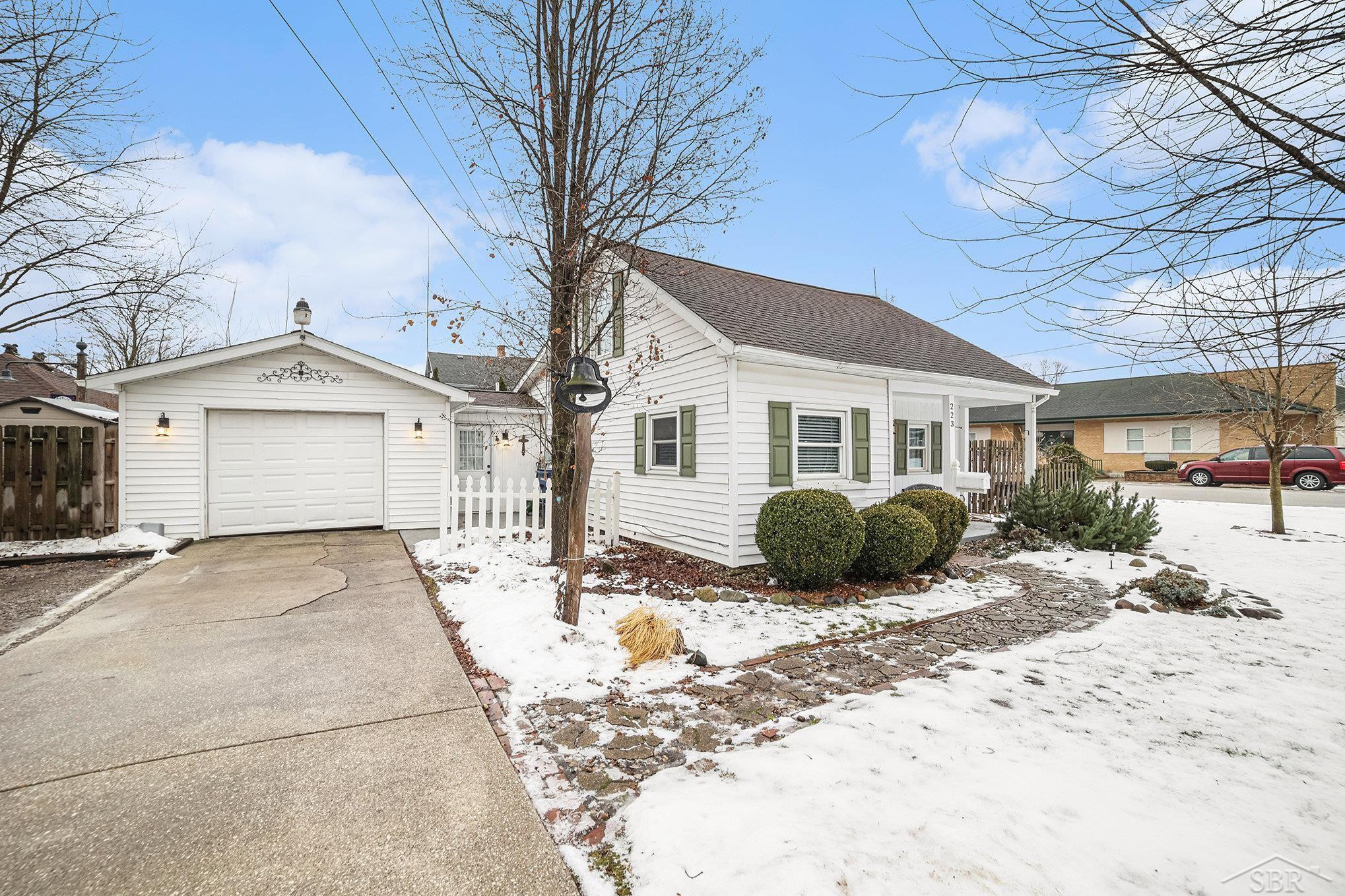 223 W Hosmer Street, Saint Charles, MI 48655 — Photo 4