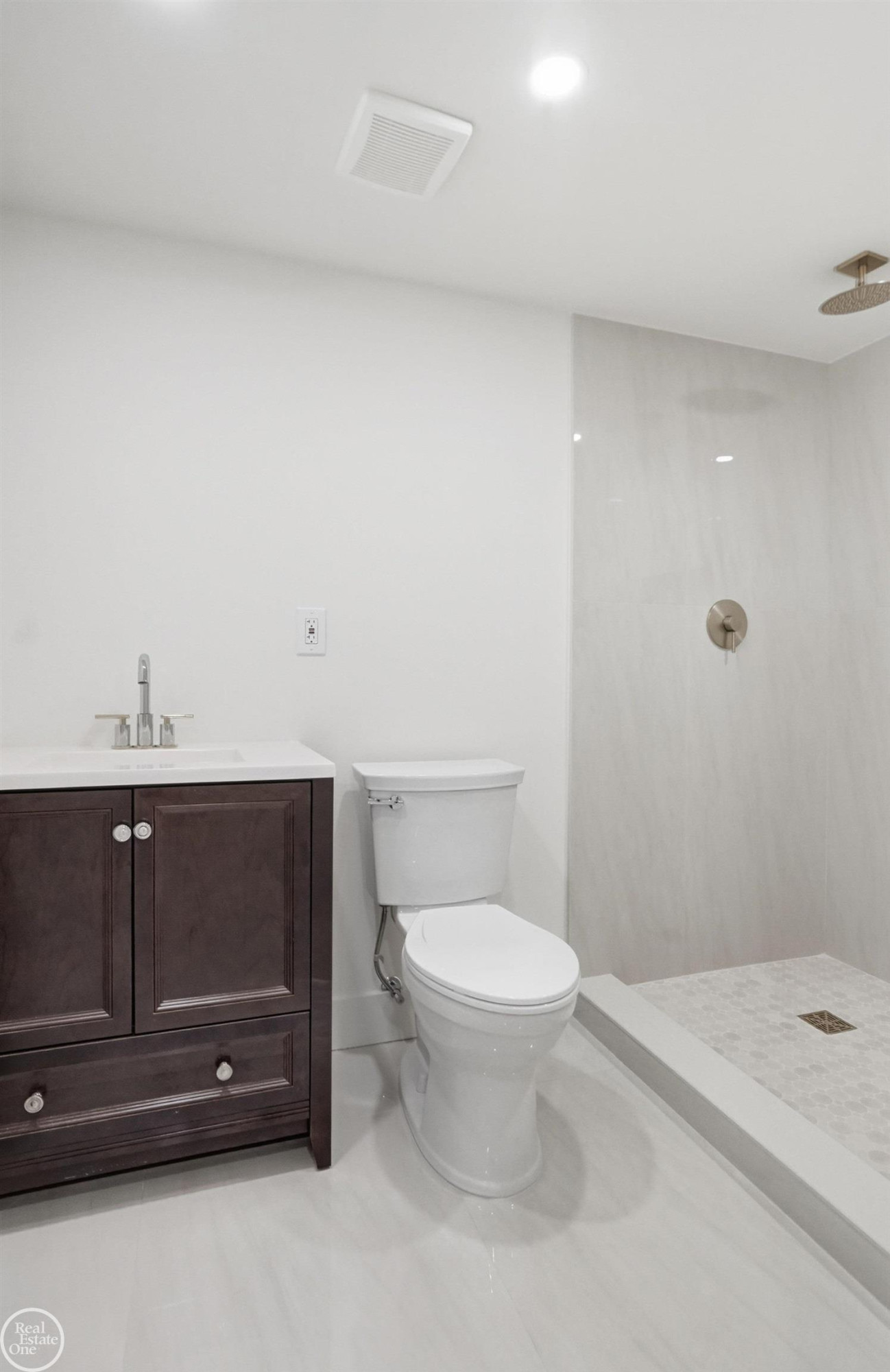 18050 Winsome Street, Fraser, MI 48026 — Photo 17