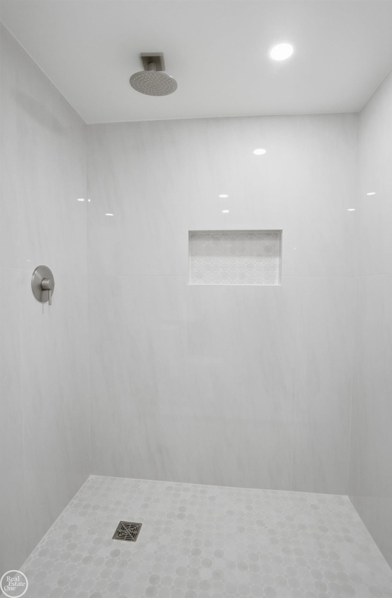 18050 Winsome Street, Fraser, MI 48026 — Photo 18