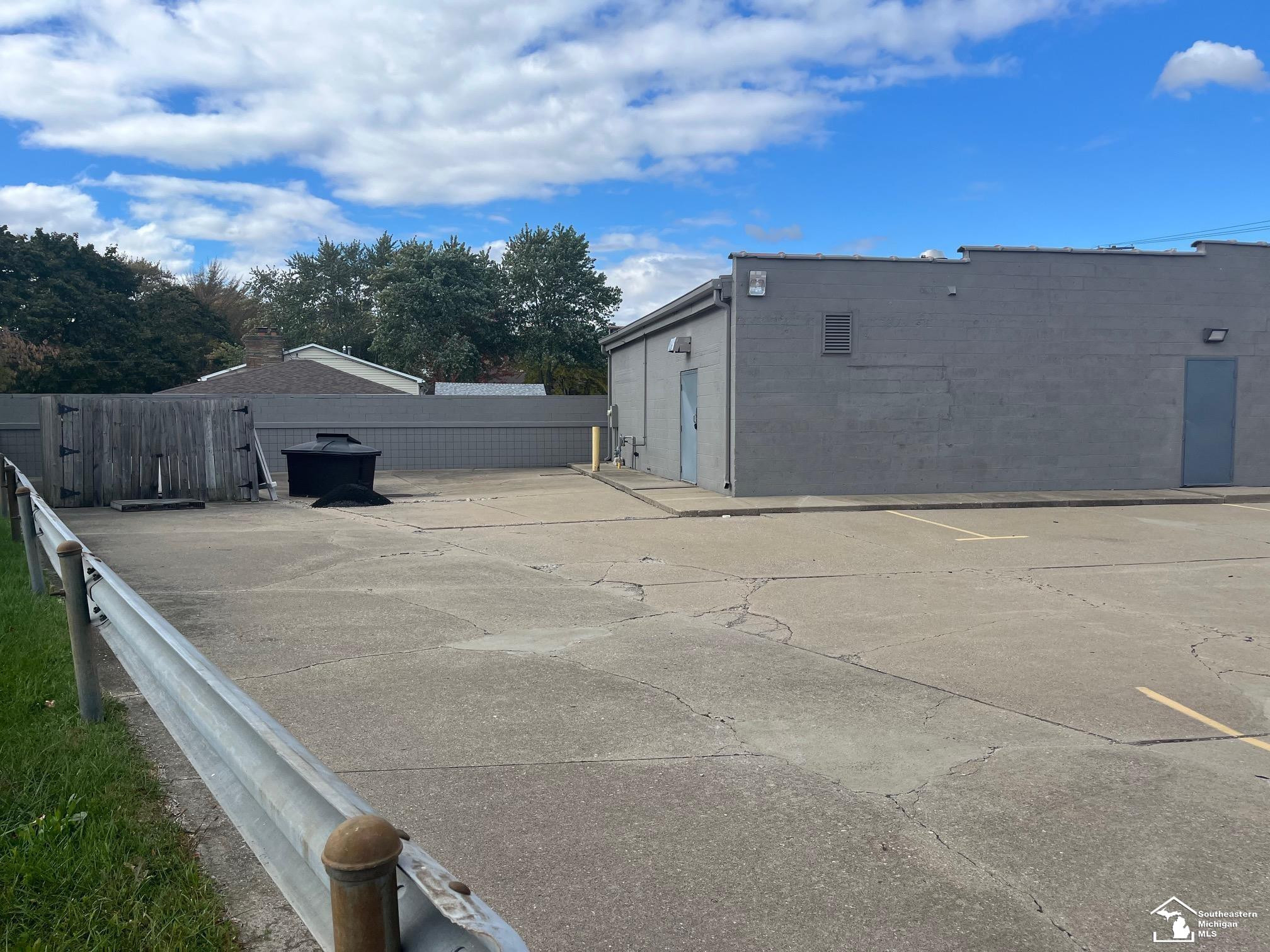 1090 N Dixie Highway, Monroe, MI 48162 — Photo 3