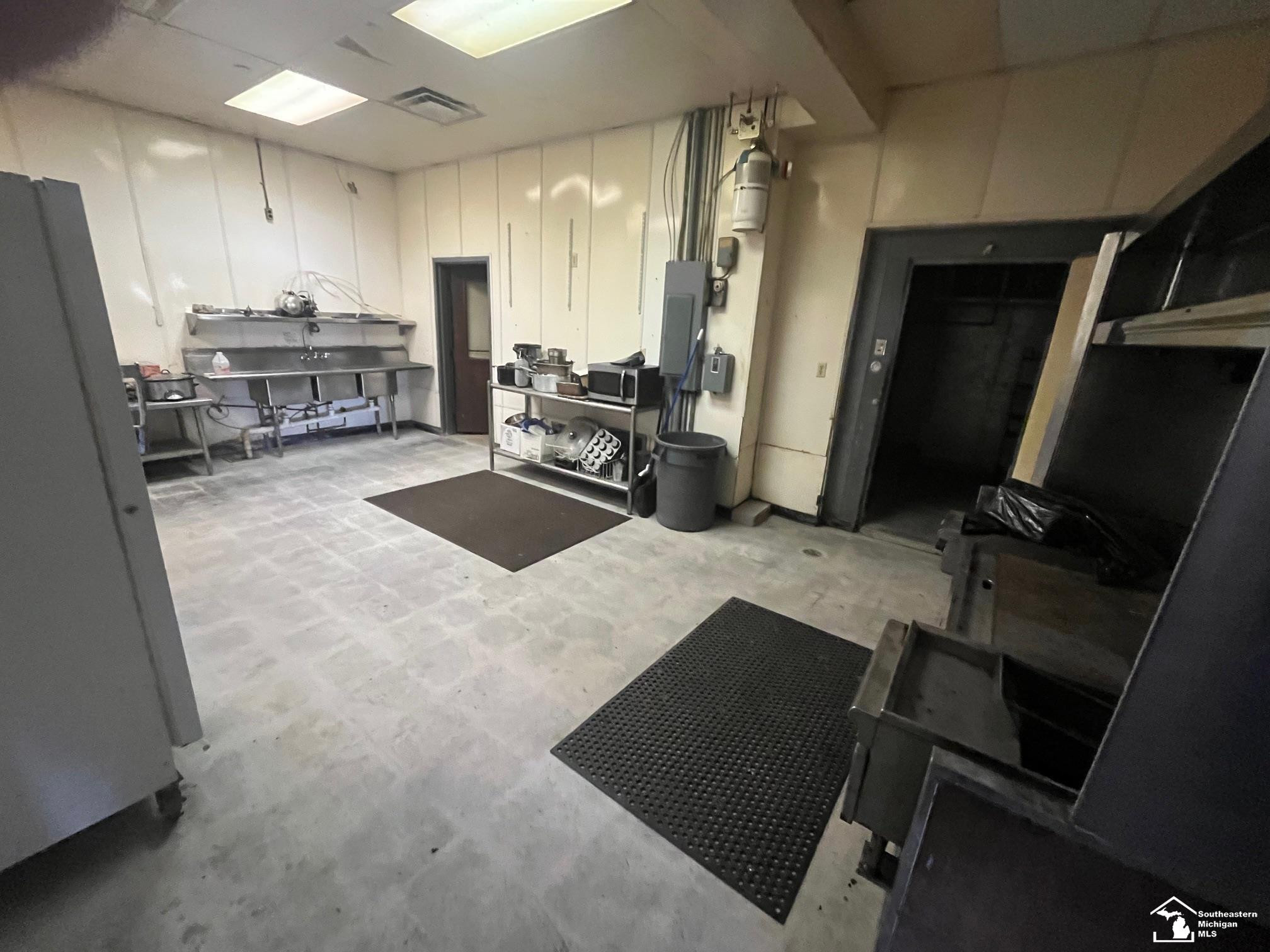 1090 N Dixie Highway, Monroe, MI 48162 — Photo 7