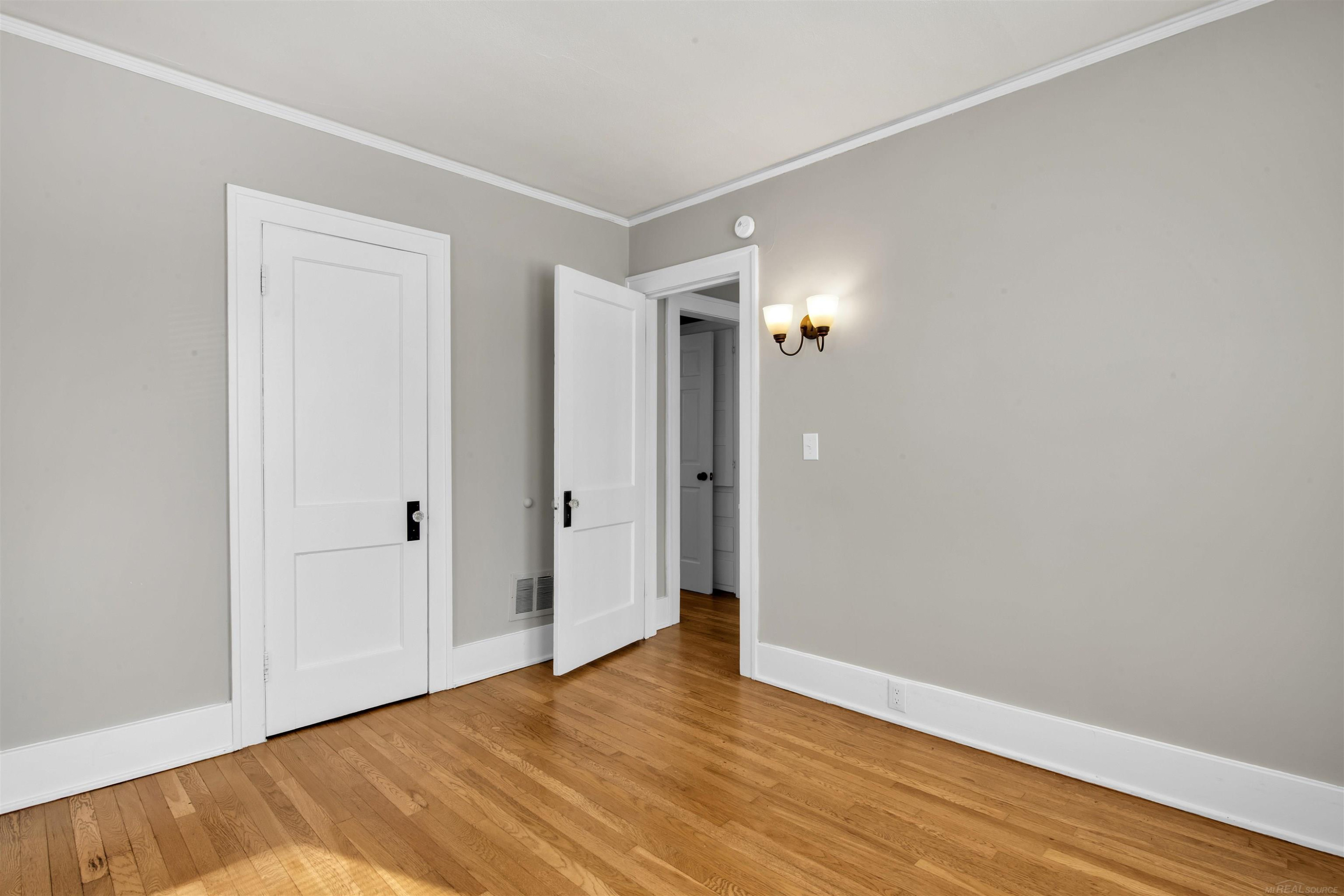 429 Linden Avenue, Royal Oak, MI 48073 — Photo 9