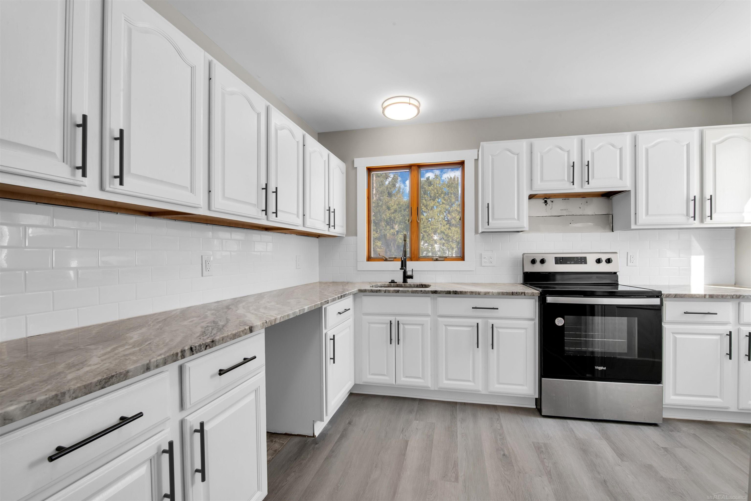 429 Linden Avenue, Royal Oak, MI 48073 — Photo 13