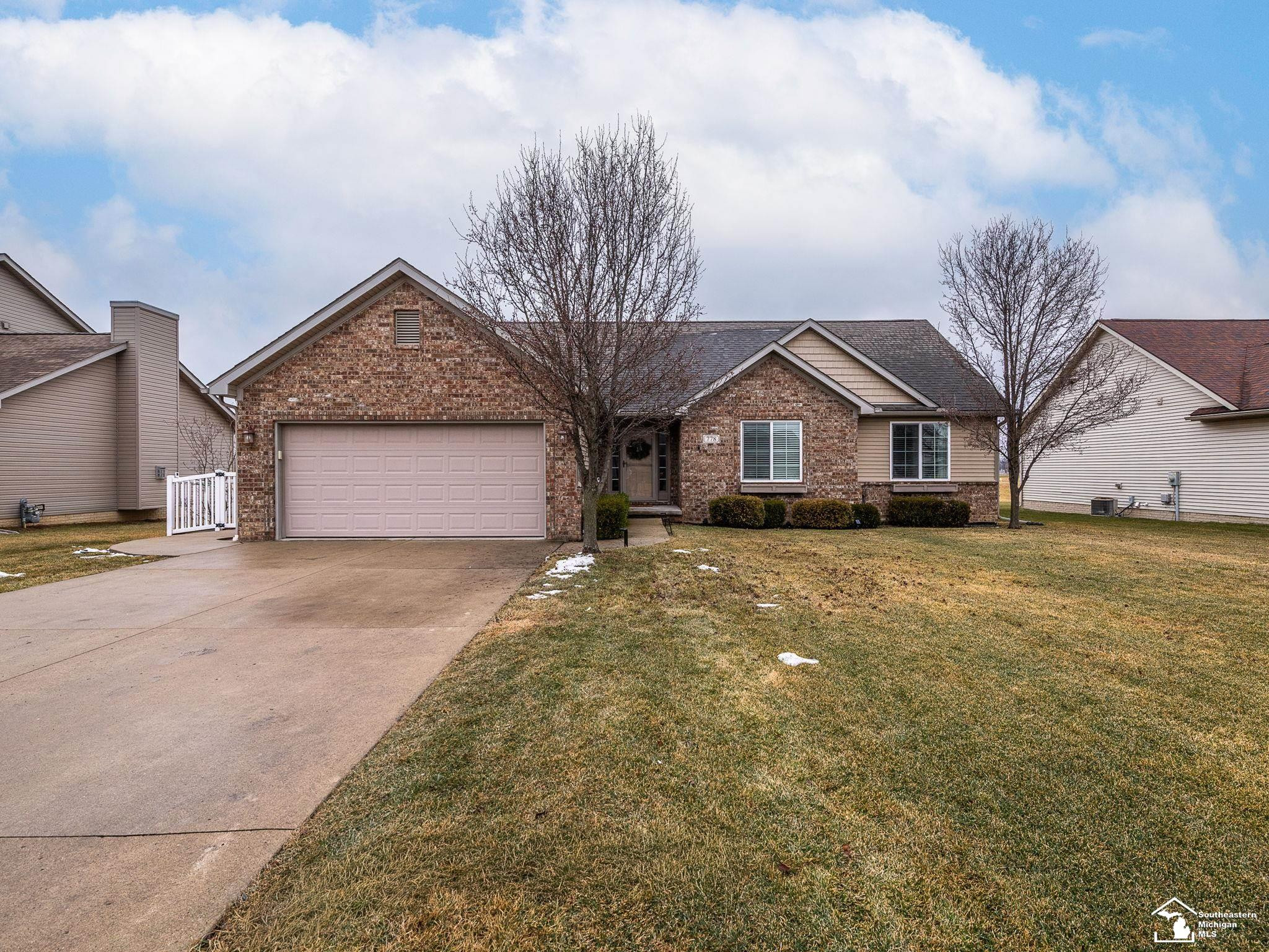 778 E Sweet Briar Lane, Monroe, MI 48161 — front exterior