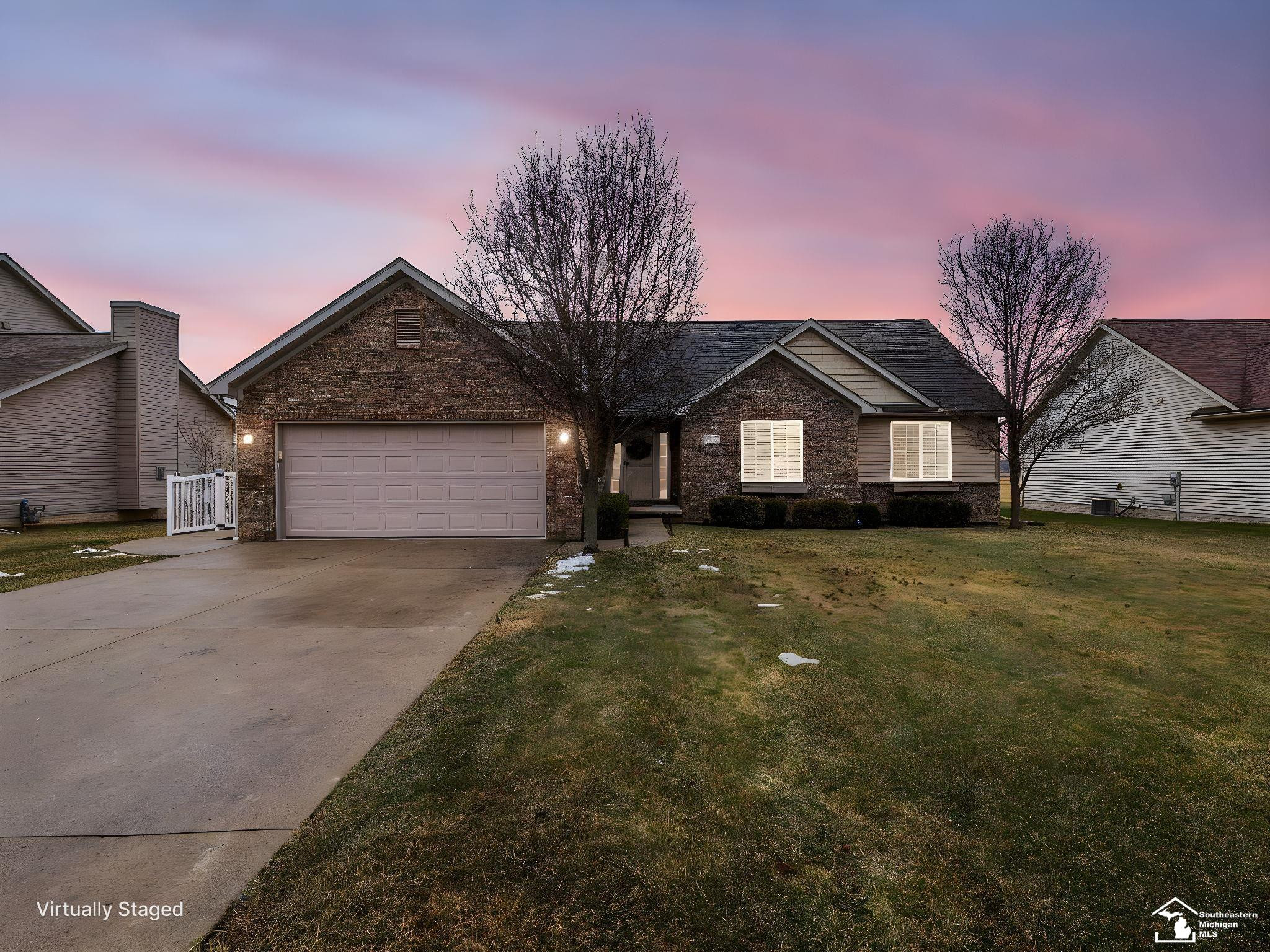 778 E Sweet Briar Lane, Monroe, MI 48161 — Photo 2