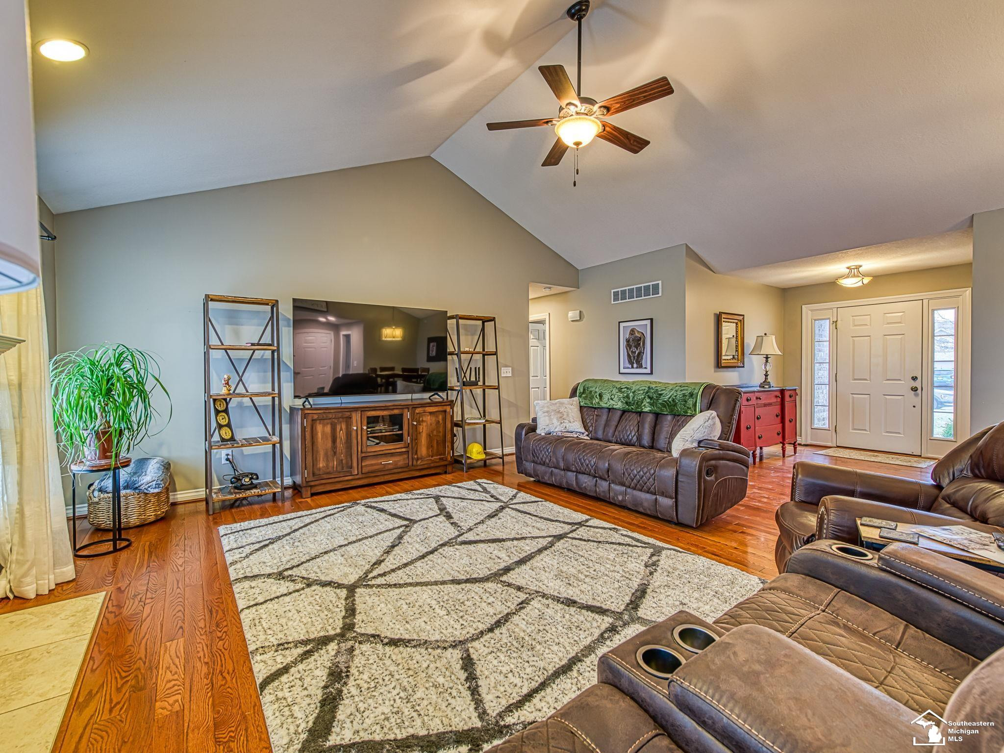 778 E Sweet Briar Lane, Monroe, MI 48161 — Photo 10