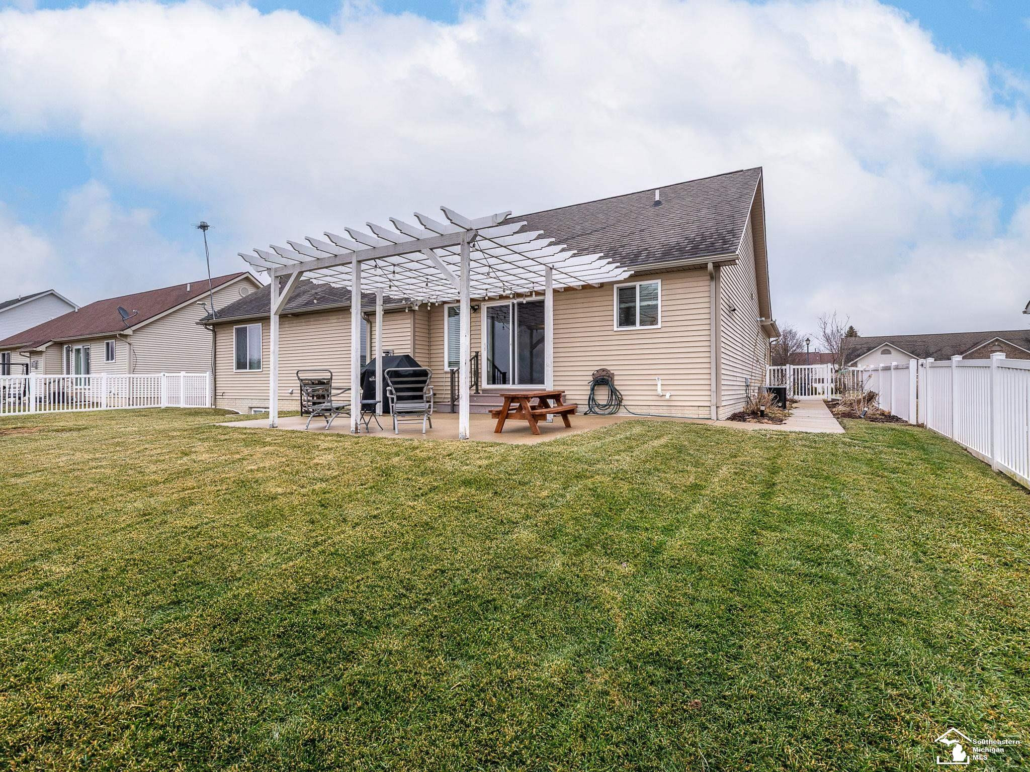 778 E Sweet Briar Lane, Monroe, MI 48161 — Photo 29