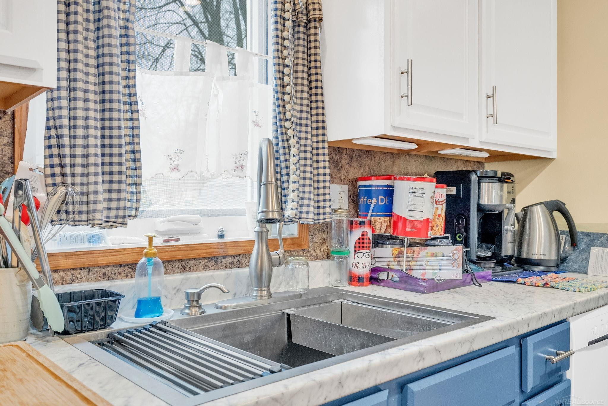 7371 Maplewood Road, Lexington, MI 48450 — Photo 11