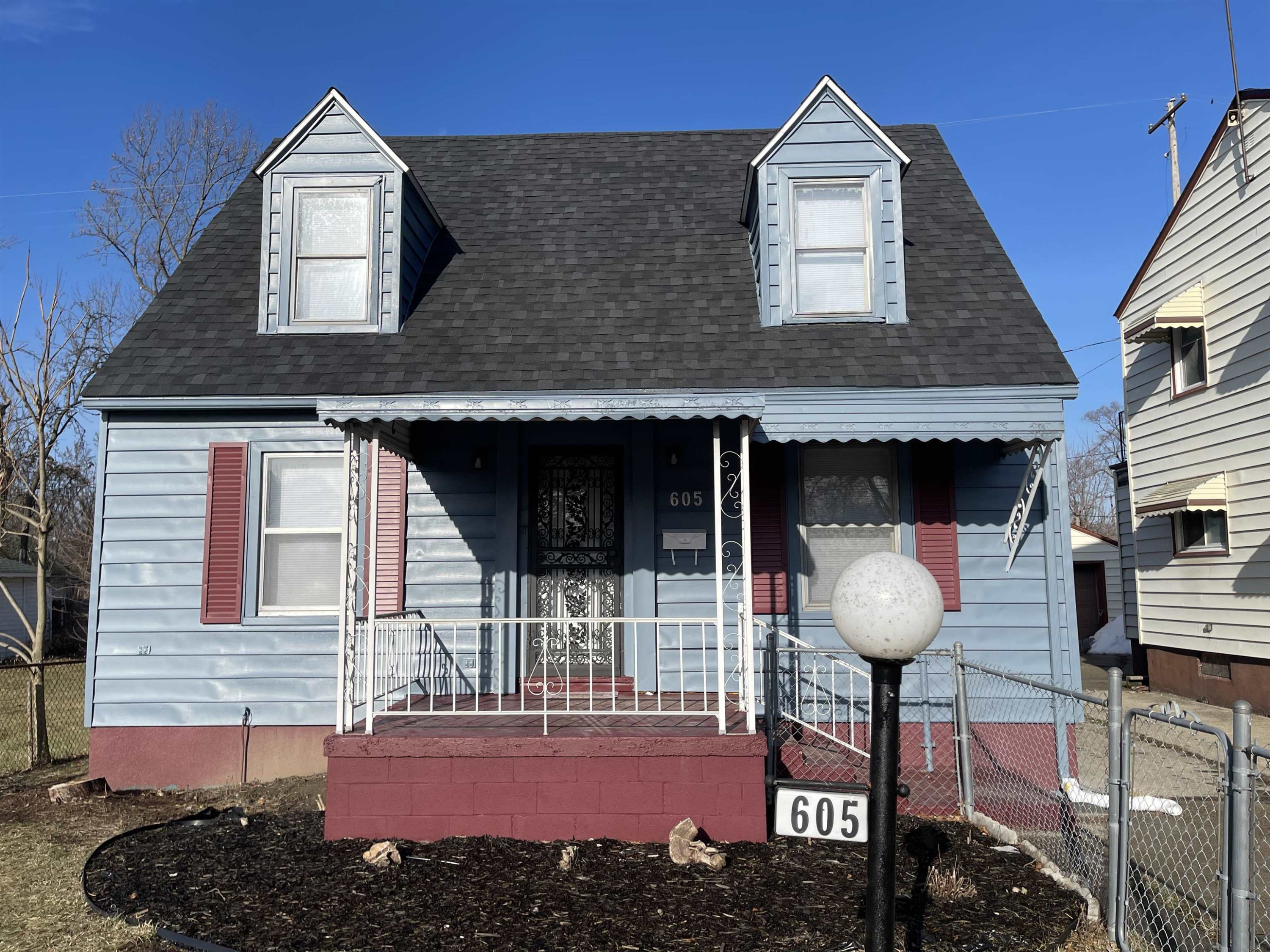 605 E Baltimore Boulevard, Flint, MI 48505 — front exterior