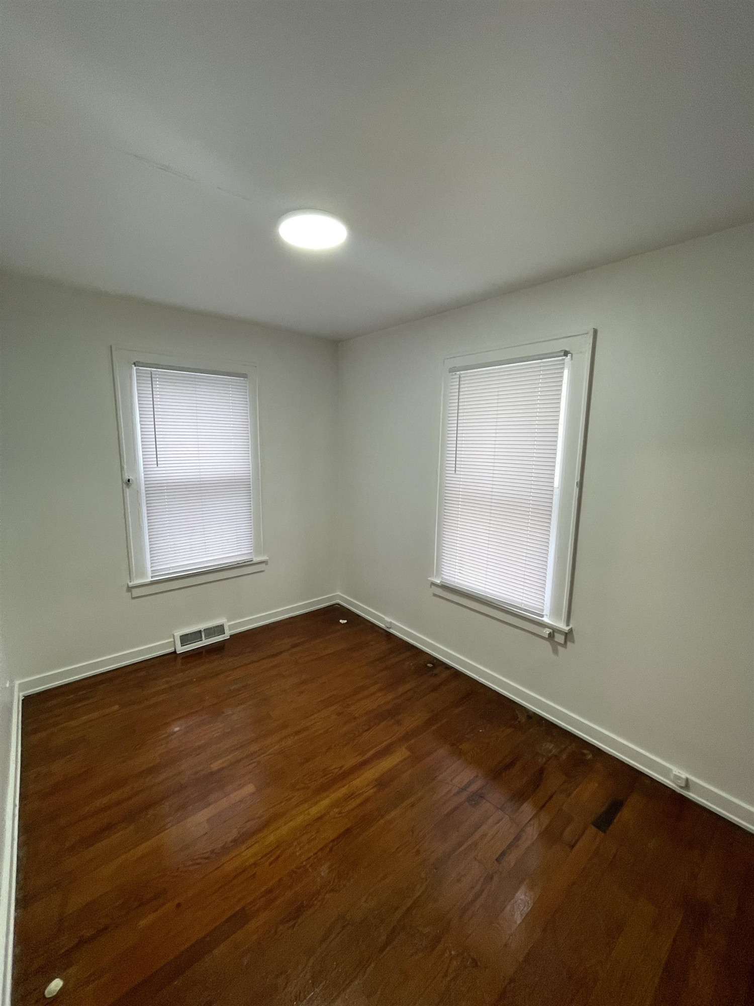 605 E Baltimore Boulevard, Flint, MI 48505 — Photo 10