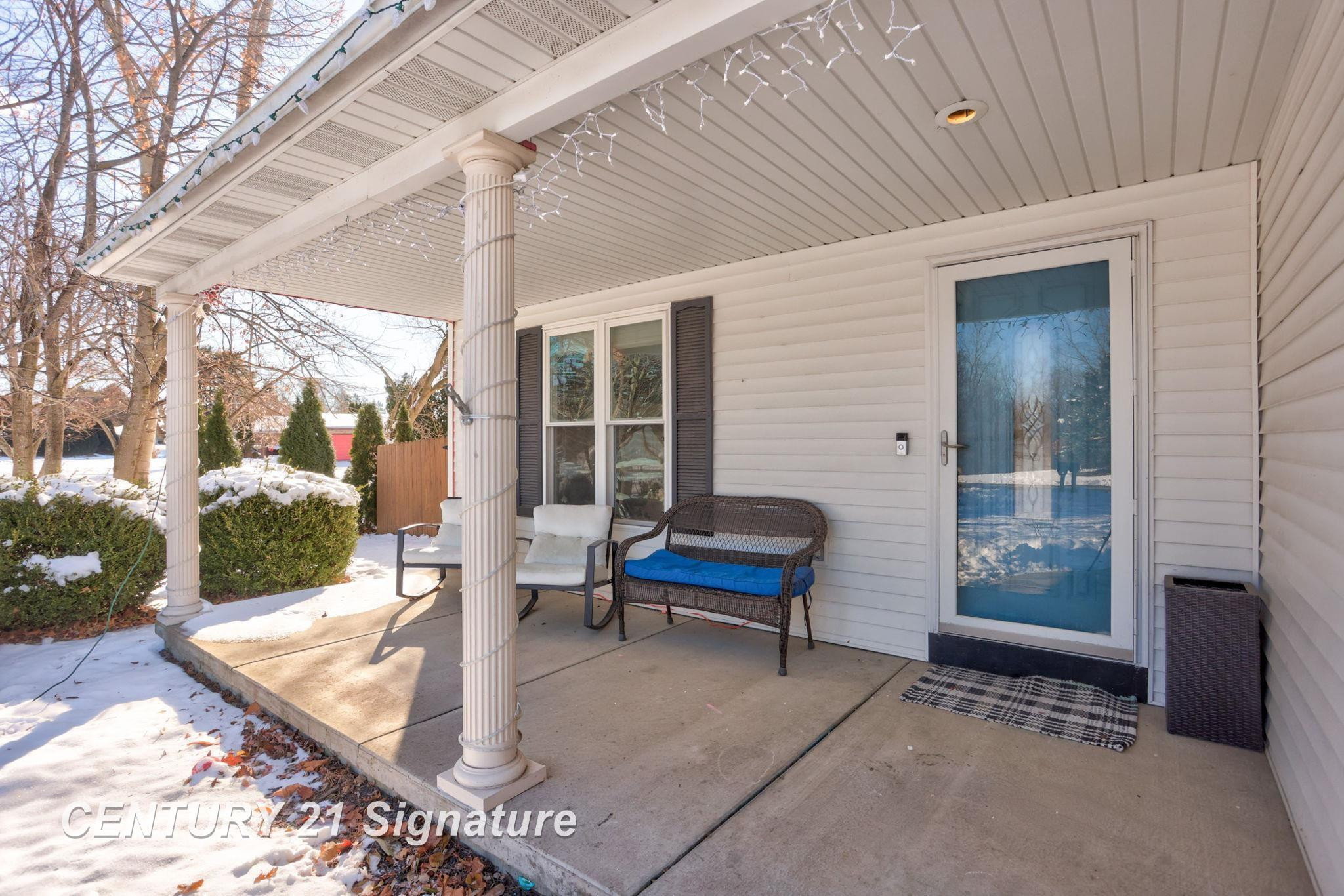 8183 N River Road, Freeland, MI 48623 — Photo 2