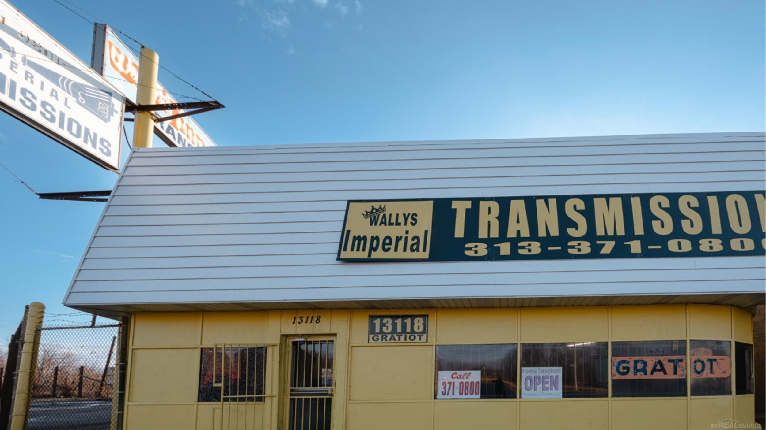 13118 Gratiot Avenue - Photo 3