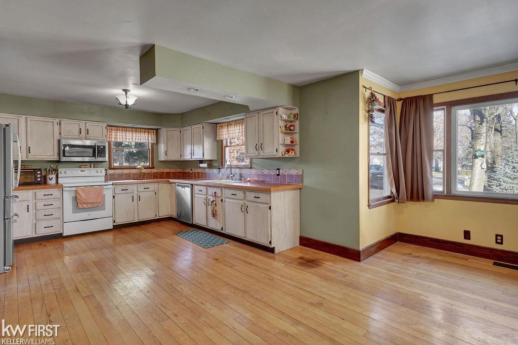 5727 Stanley Road, Columbiaville, MI 48421 — Photo 2