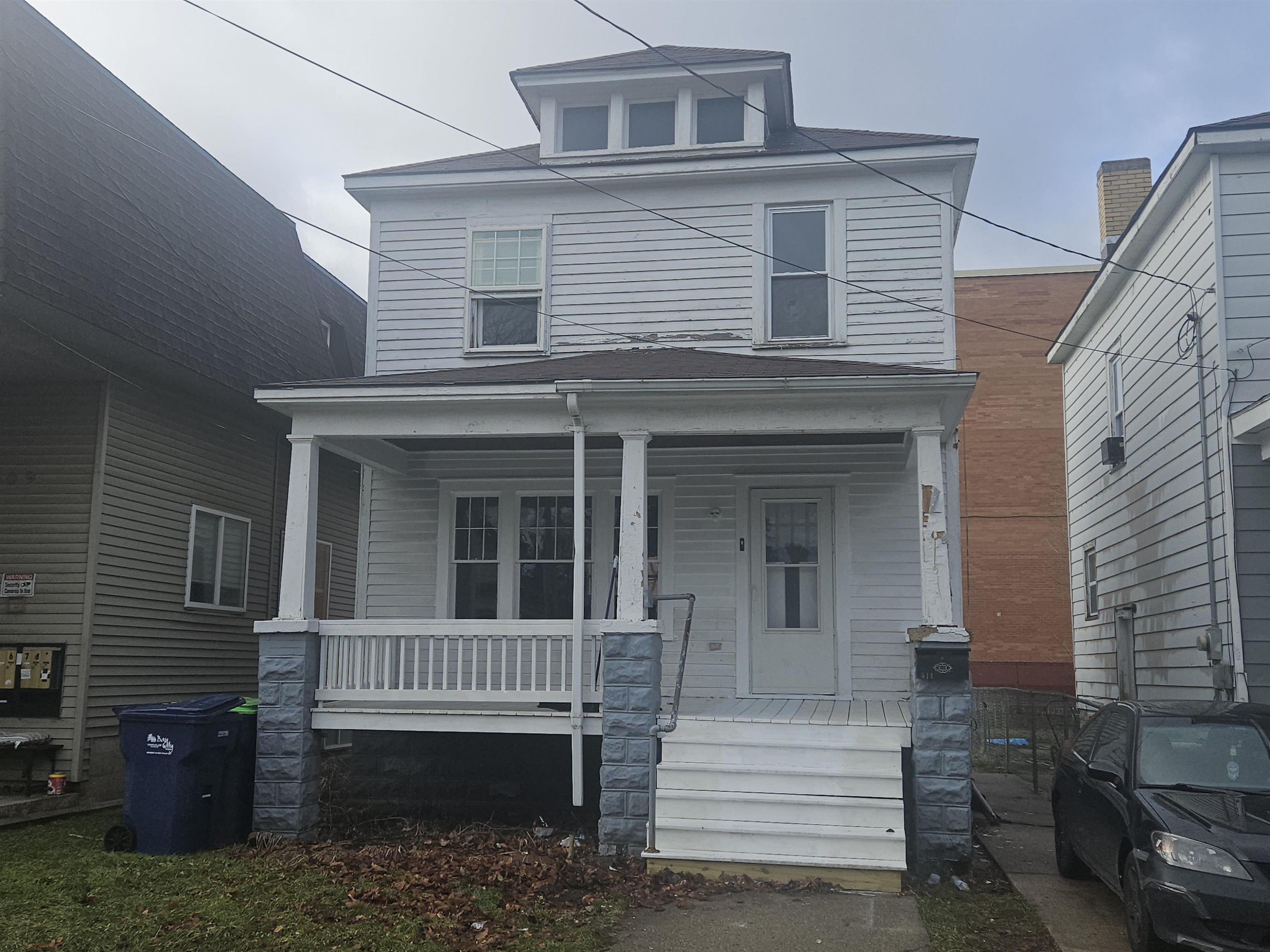 511 N Grant Street, Bay City, MI 48708 — Photo 2