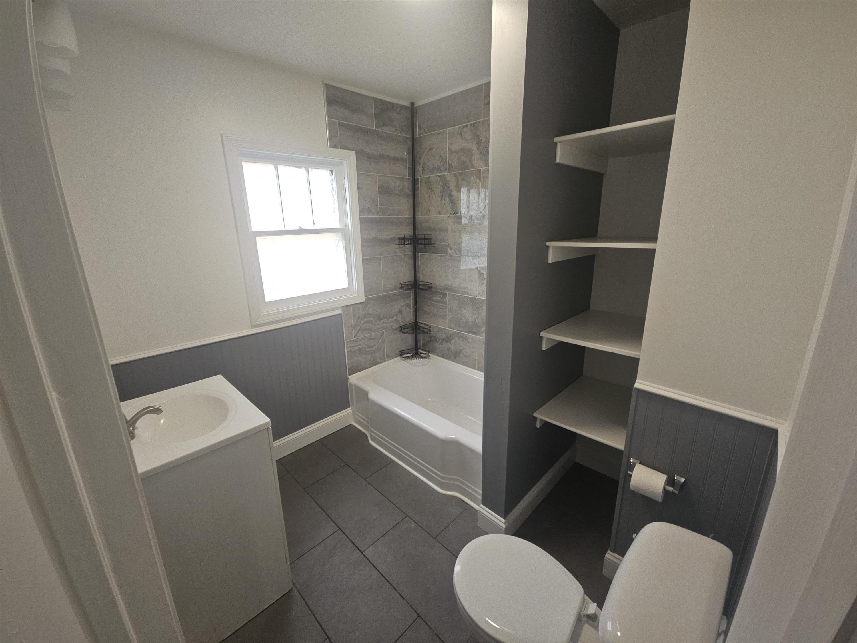 511 N Grant Street, Bay City, MI 48708 — Photo 8