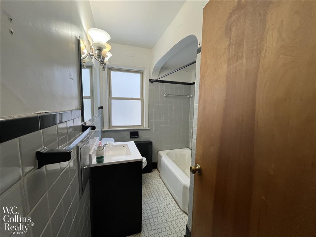 16572 Rosemary Avenue, Fraser, MI 48026 — Photo 12