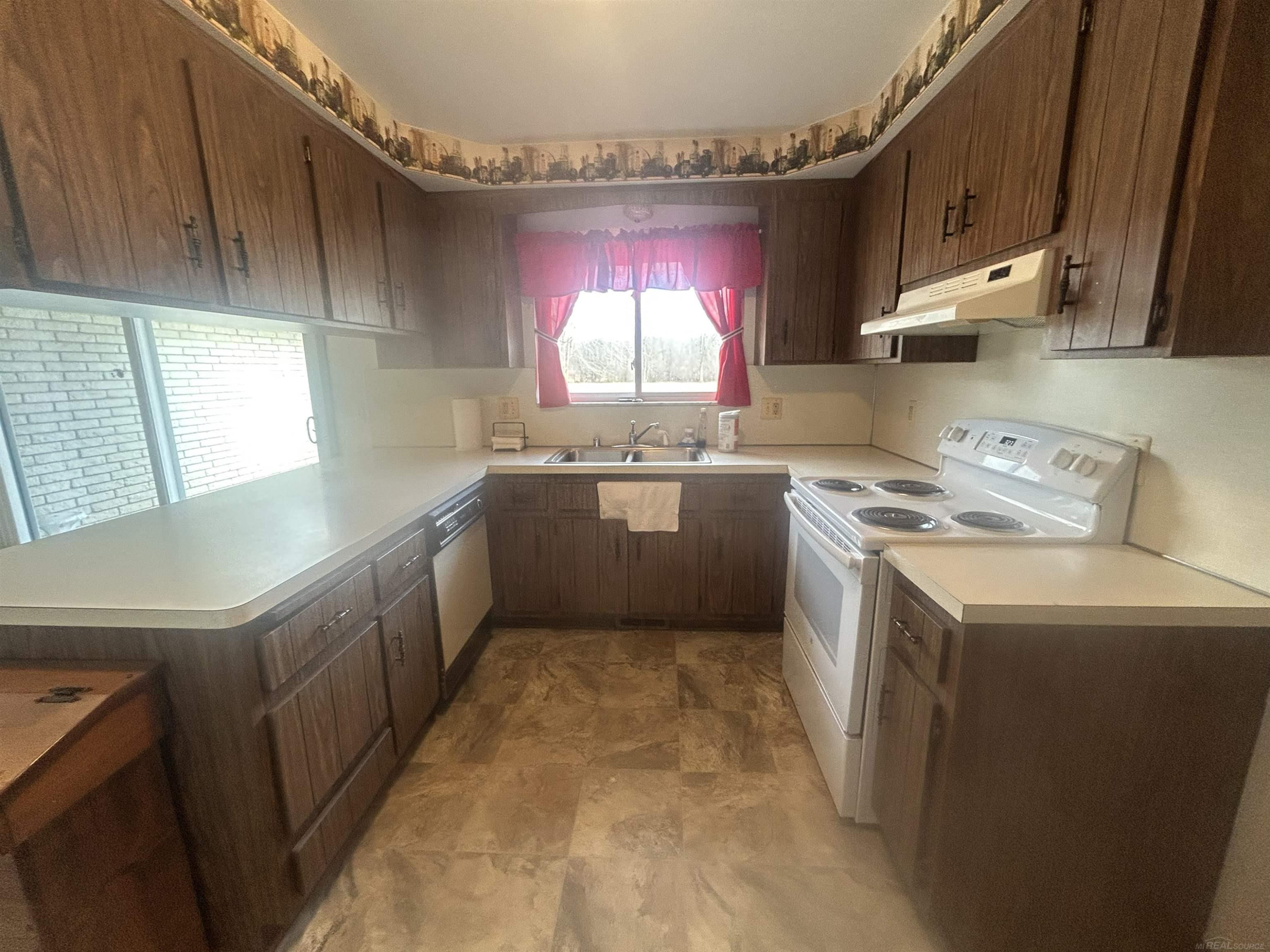 61050 Omo Road, MI 48048 — Photo 8