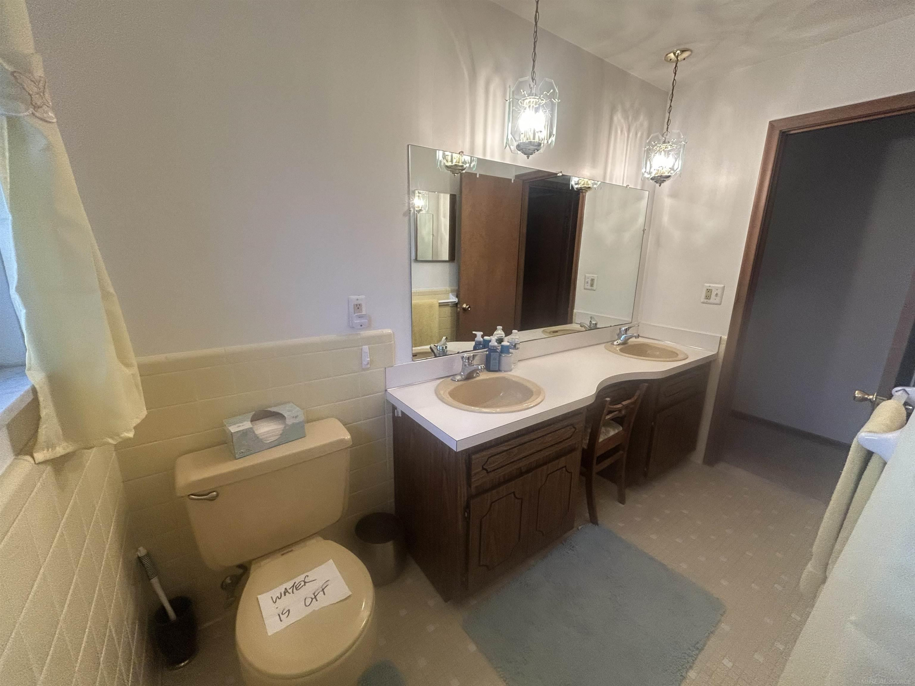 61050 Omo Road, MI 48048 — Photo 16