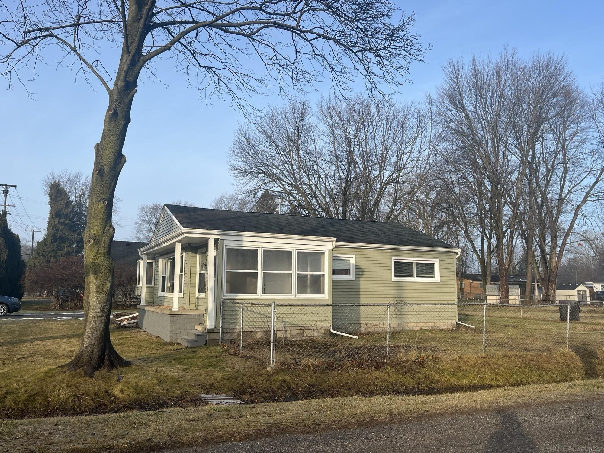 26561 Tucker Street, MI — Photo 2