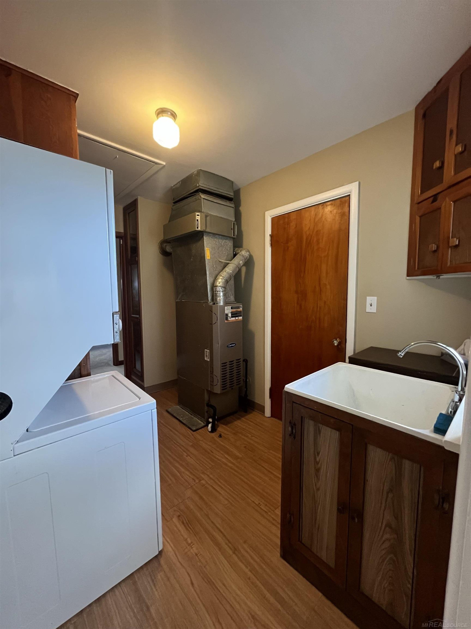 26561 Tucker Street, MI — Photo 15