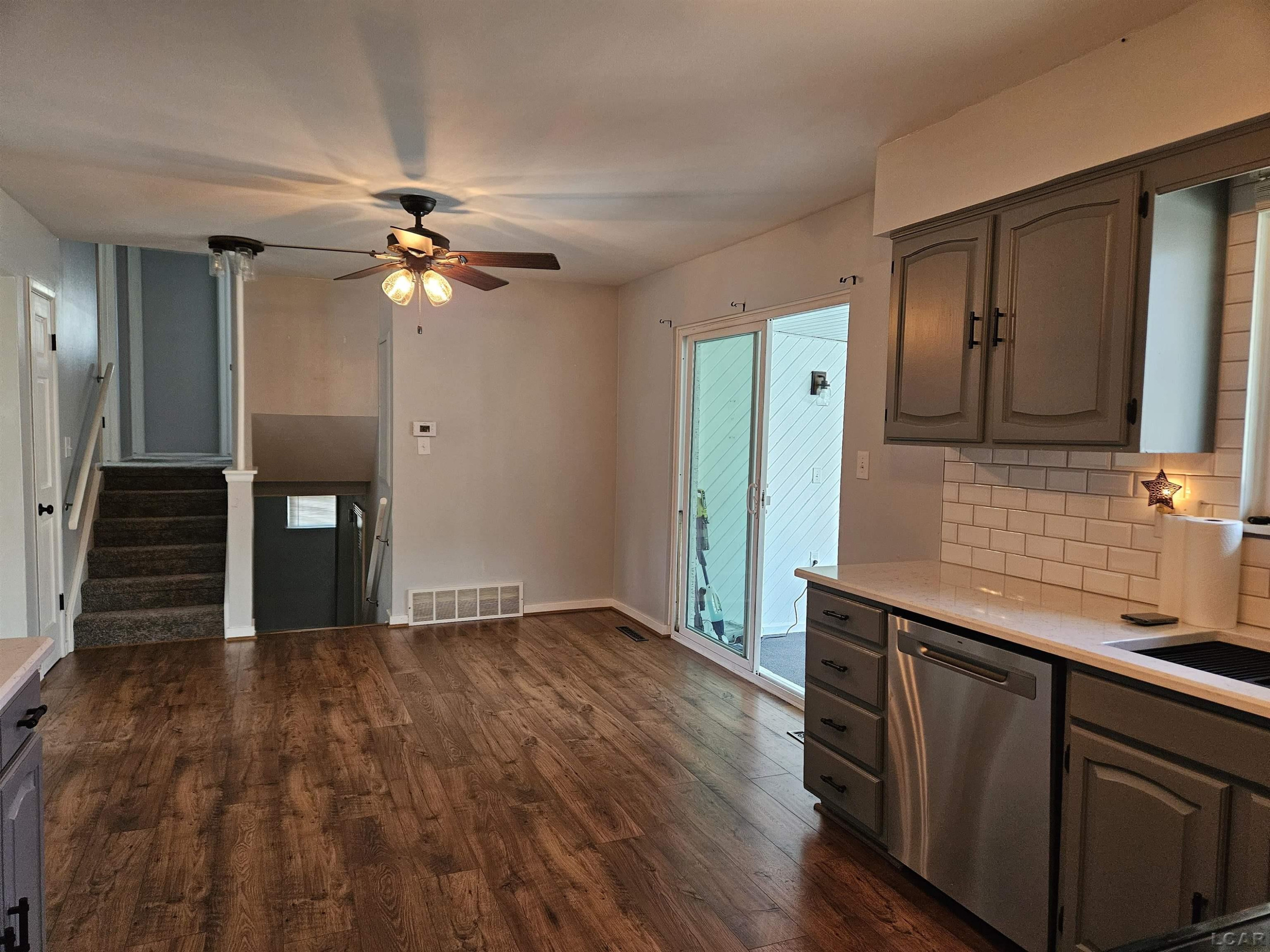 7076 Ridgedale Lane, Lambertville, MI 48144 — Photo 9