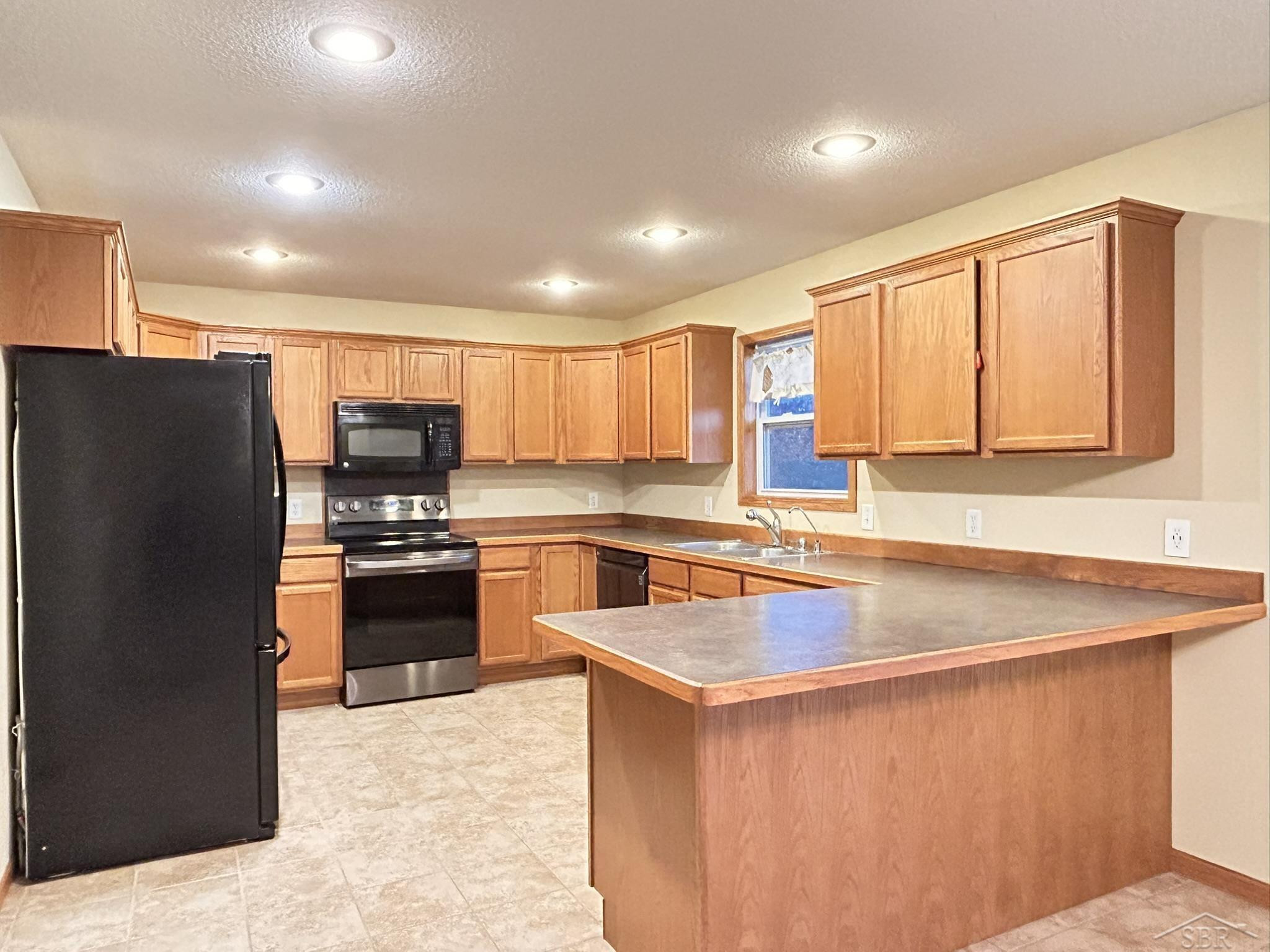 10123 Hawk Drive, Freeland, MI 48623 — Photo 3