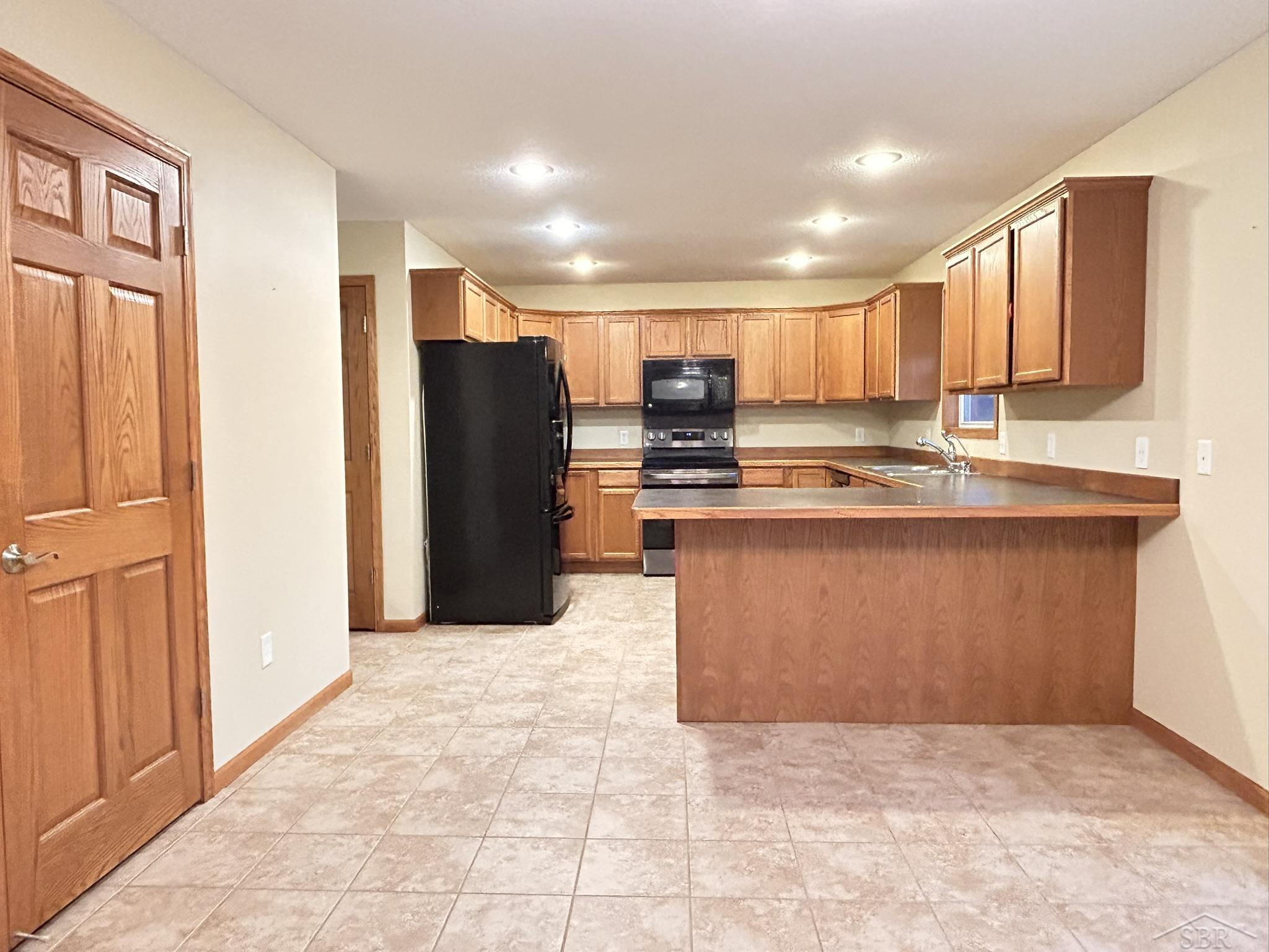 10123 Hawk Drive, Freeland, MI 48623 — Photo 4