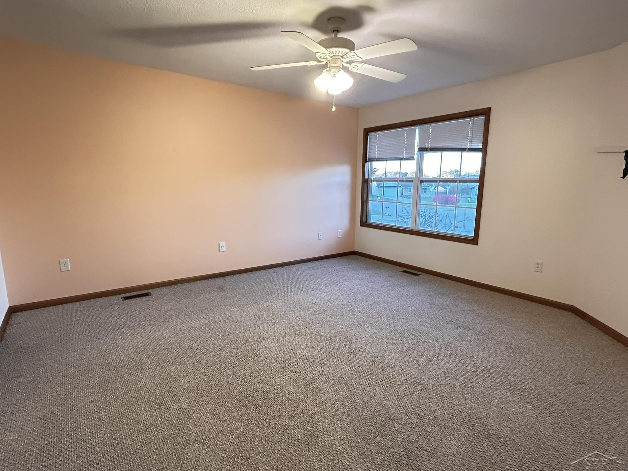 10123 Hawk Drive, Freeland, MI 48623 — Photo 11