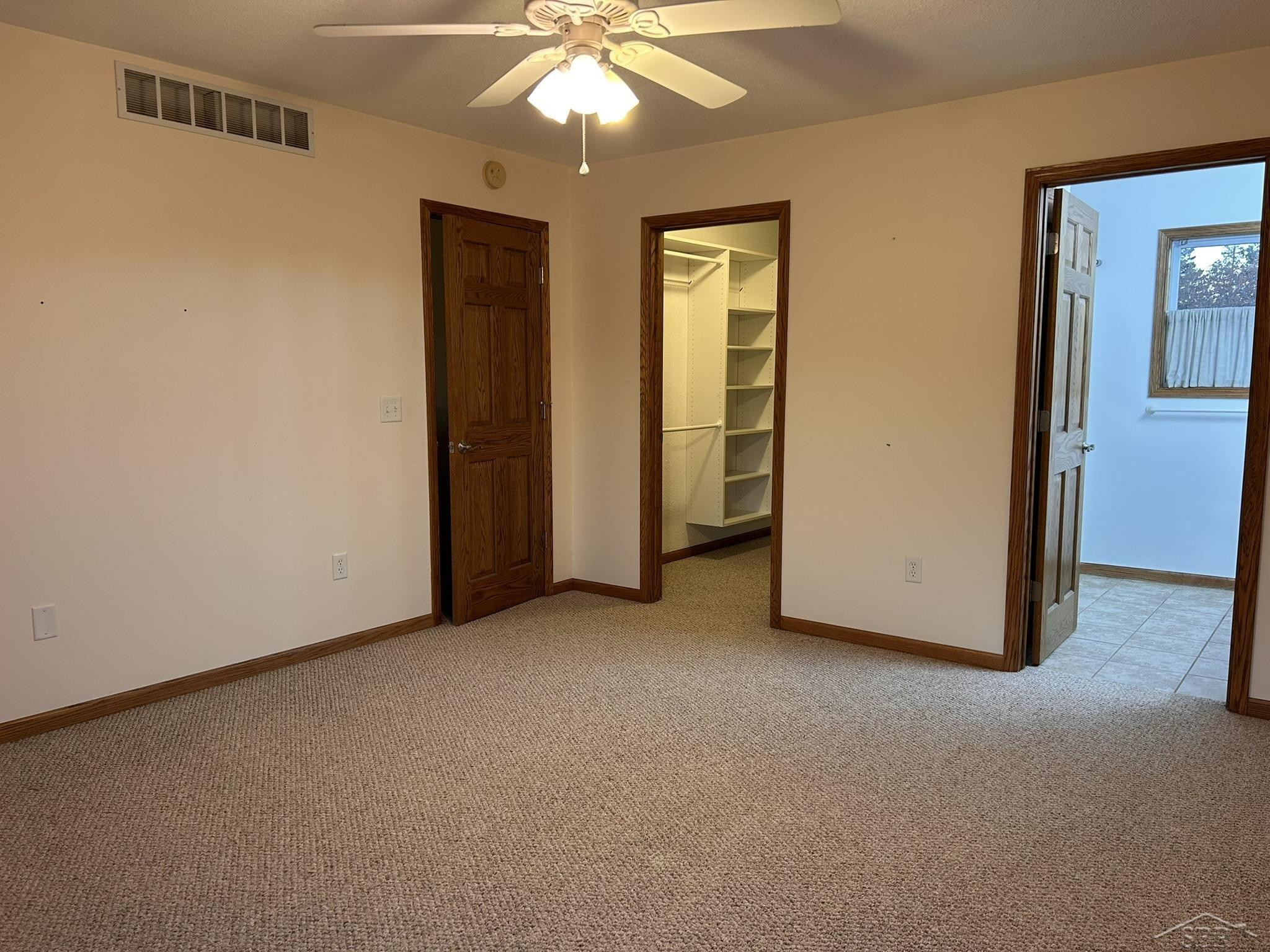 10123 Hawk Drive, Freeland, MI 48623 — Photo 12