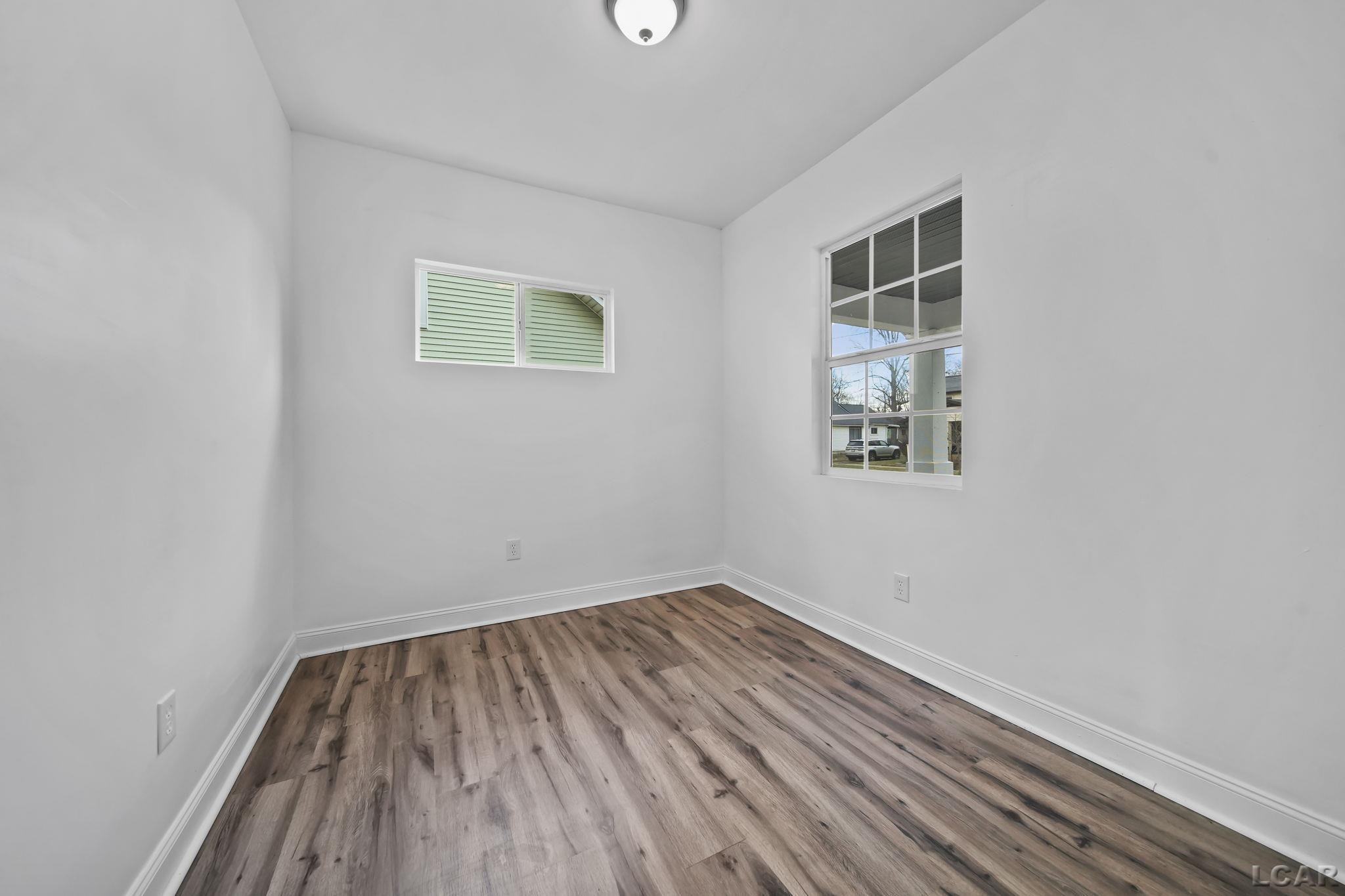 924 Frank Street, Adrian, MI 49221 — Photo 17