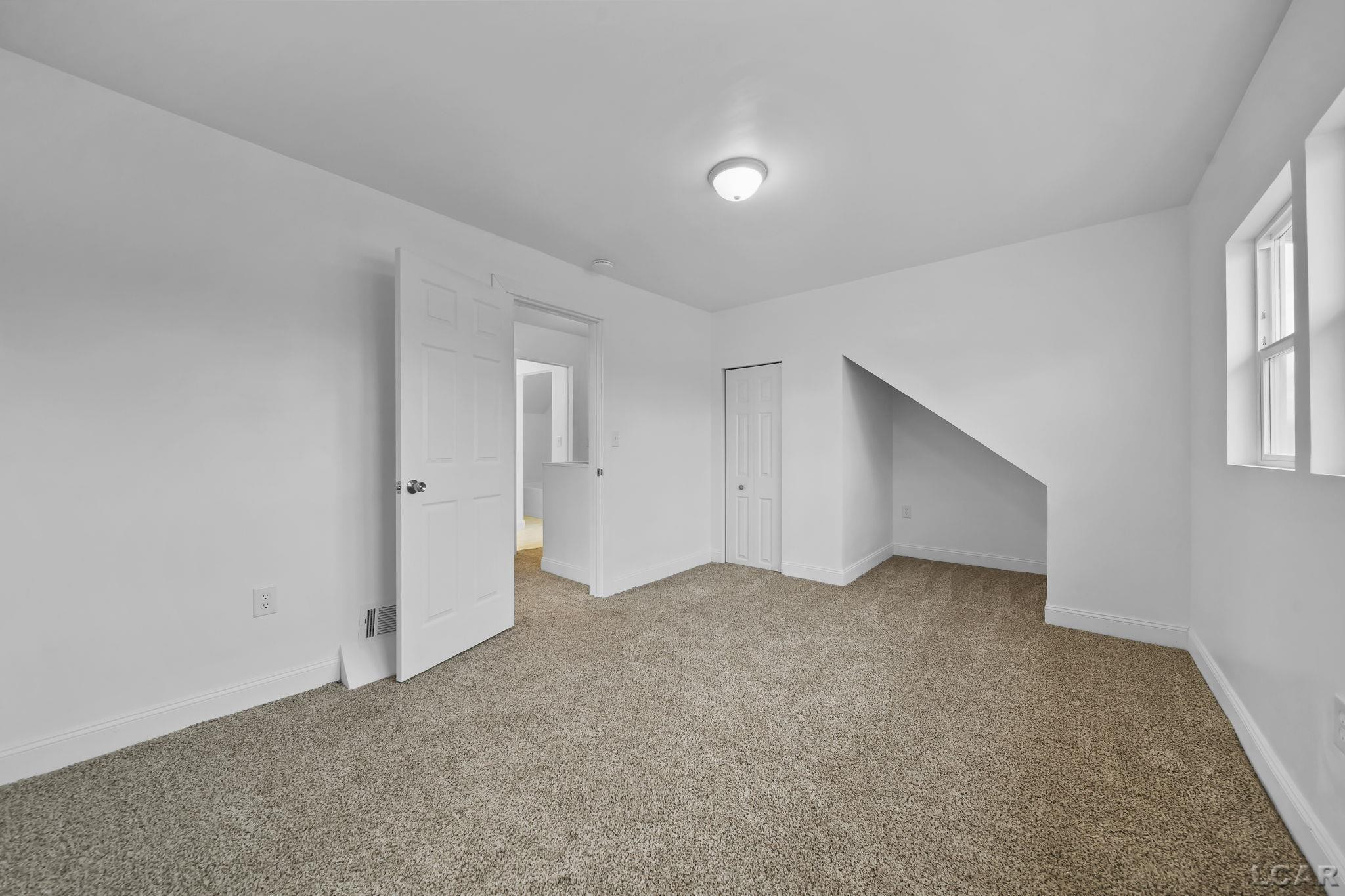 924 Frank Street, Adrian, MI 49221 — Photo 23