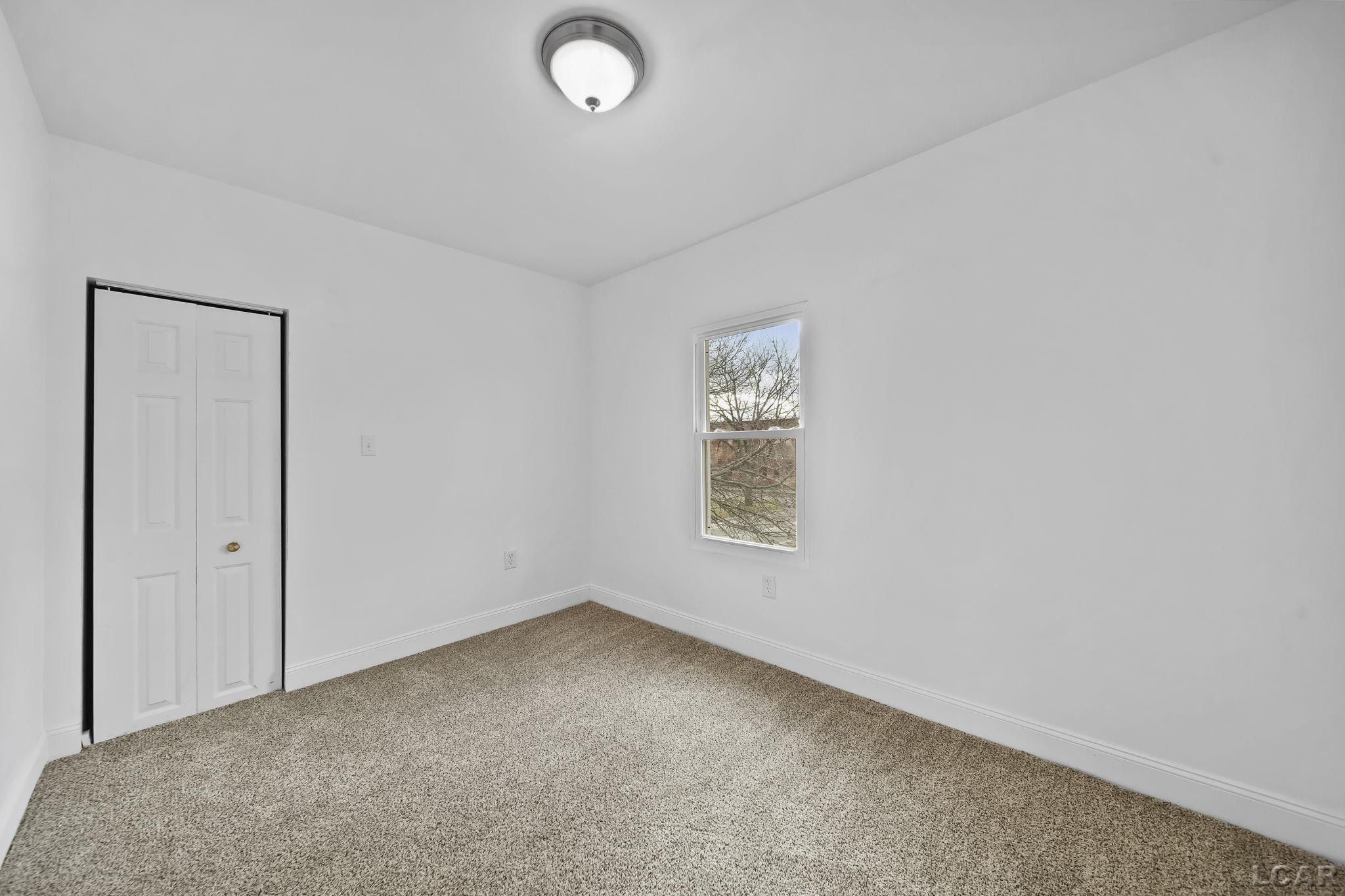924 Frank Street, Adrian, MI 49221 — Photo 27