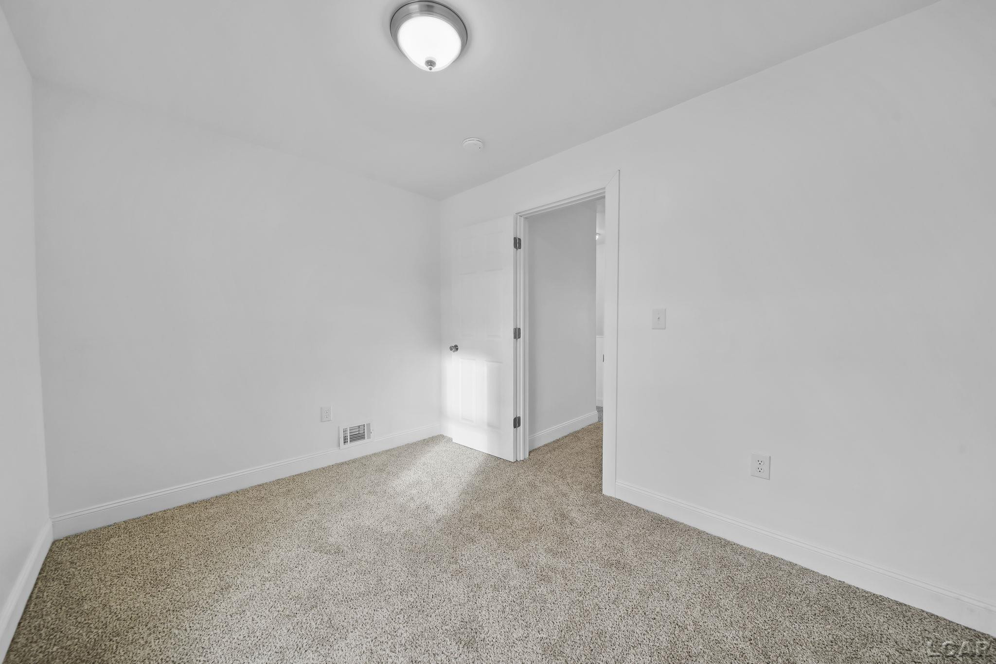 924 Frank Street, Adrian, MI 49221 — Photo 28