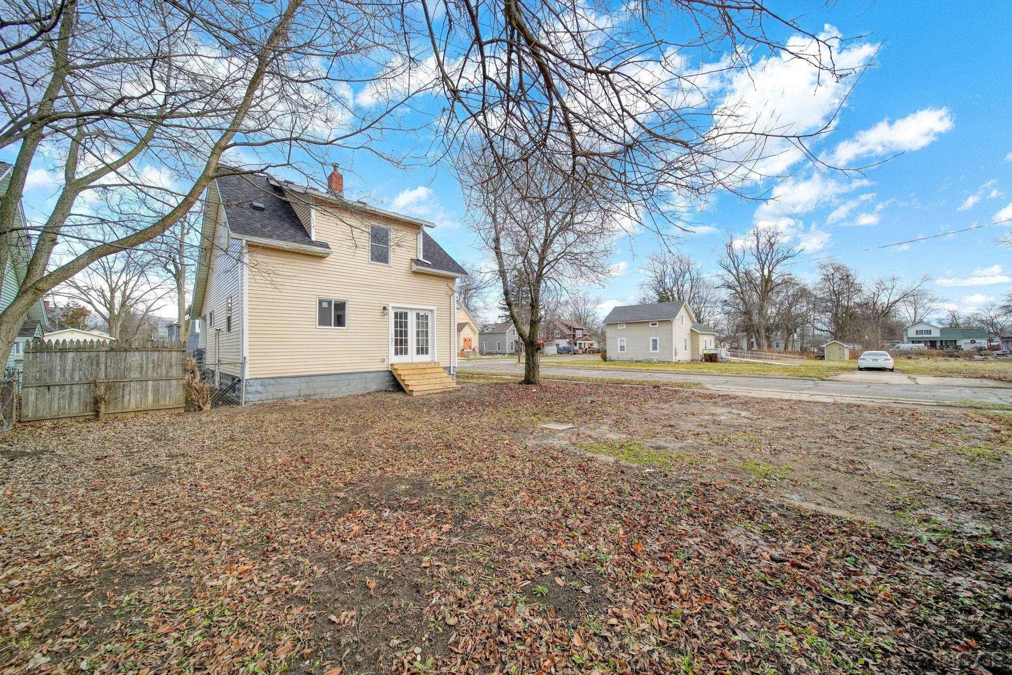 924 Frank Street, Adrian, MI 49221 — Photo 30