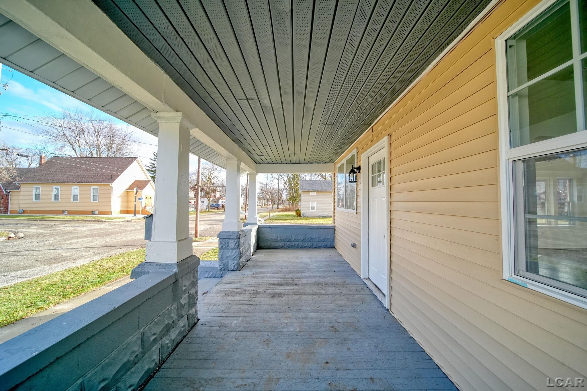 924 Frank Street, Adrian, MI 49221 — Photo 3