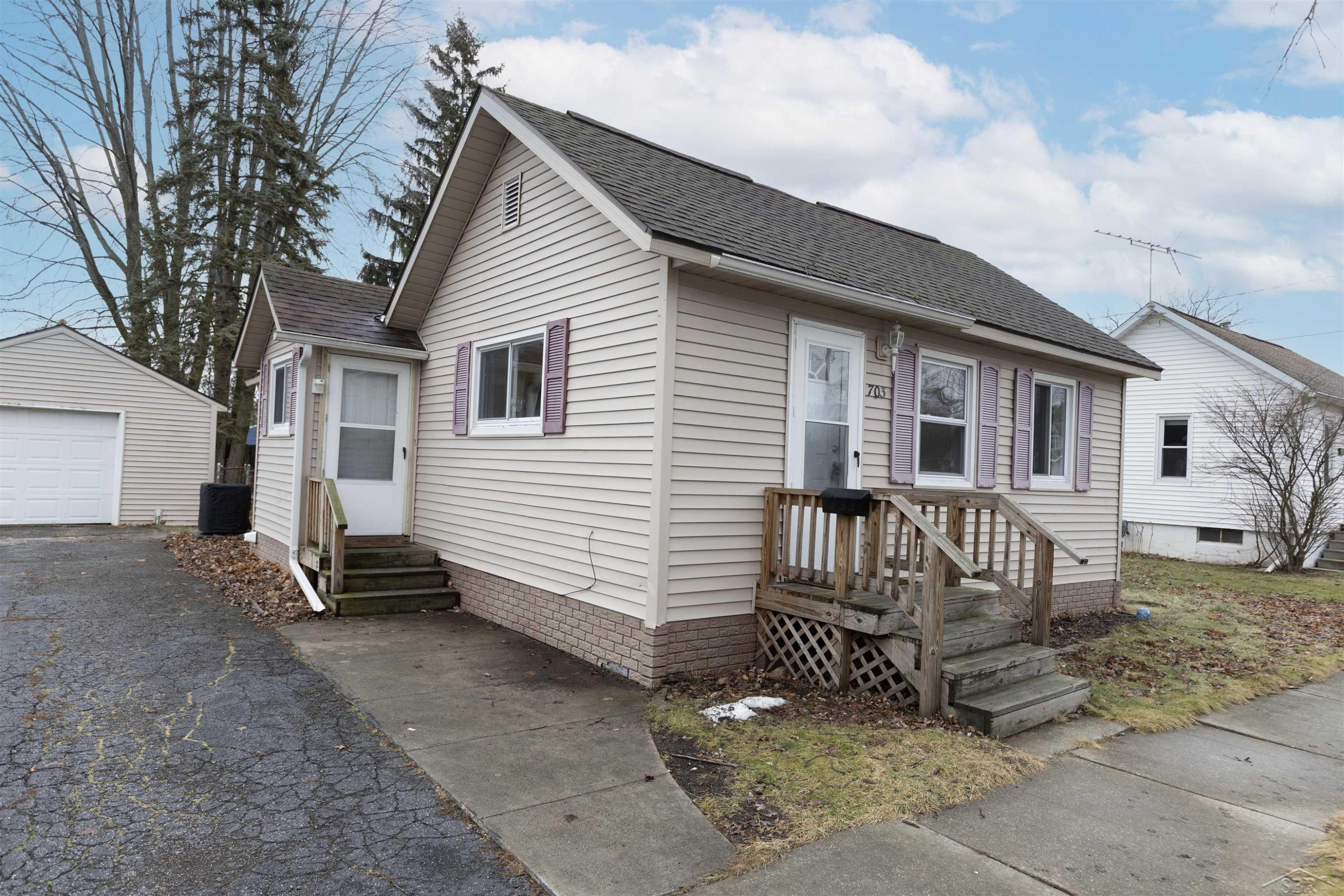 703 Main Street, Essexville, MI 48732 — Photo 3