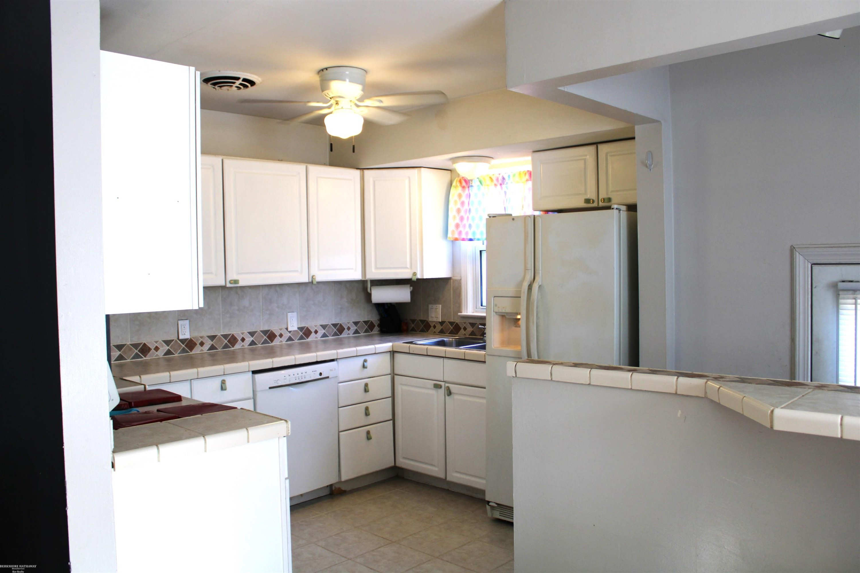 629 Chippewa Street, Mount Clemens, MI 48043 — Photo 11
