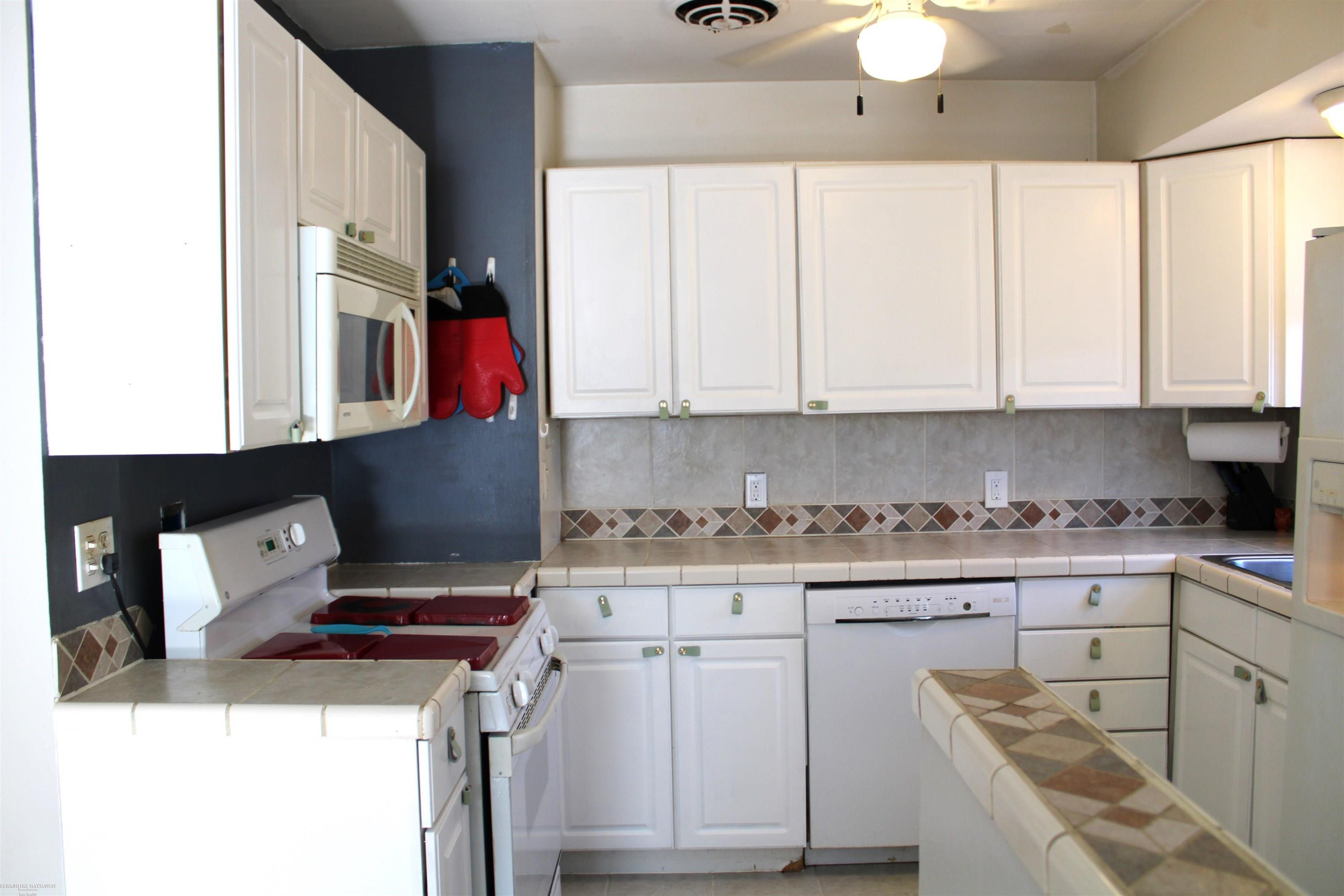 629 Chippewa Street, Mount Clemens, MI 48043 — Photo 13