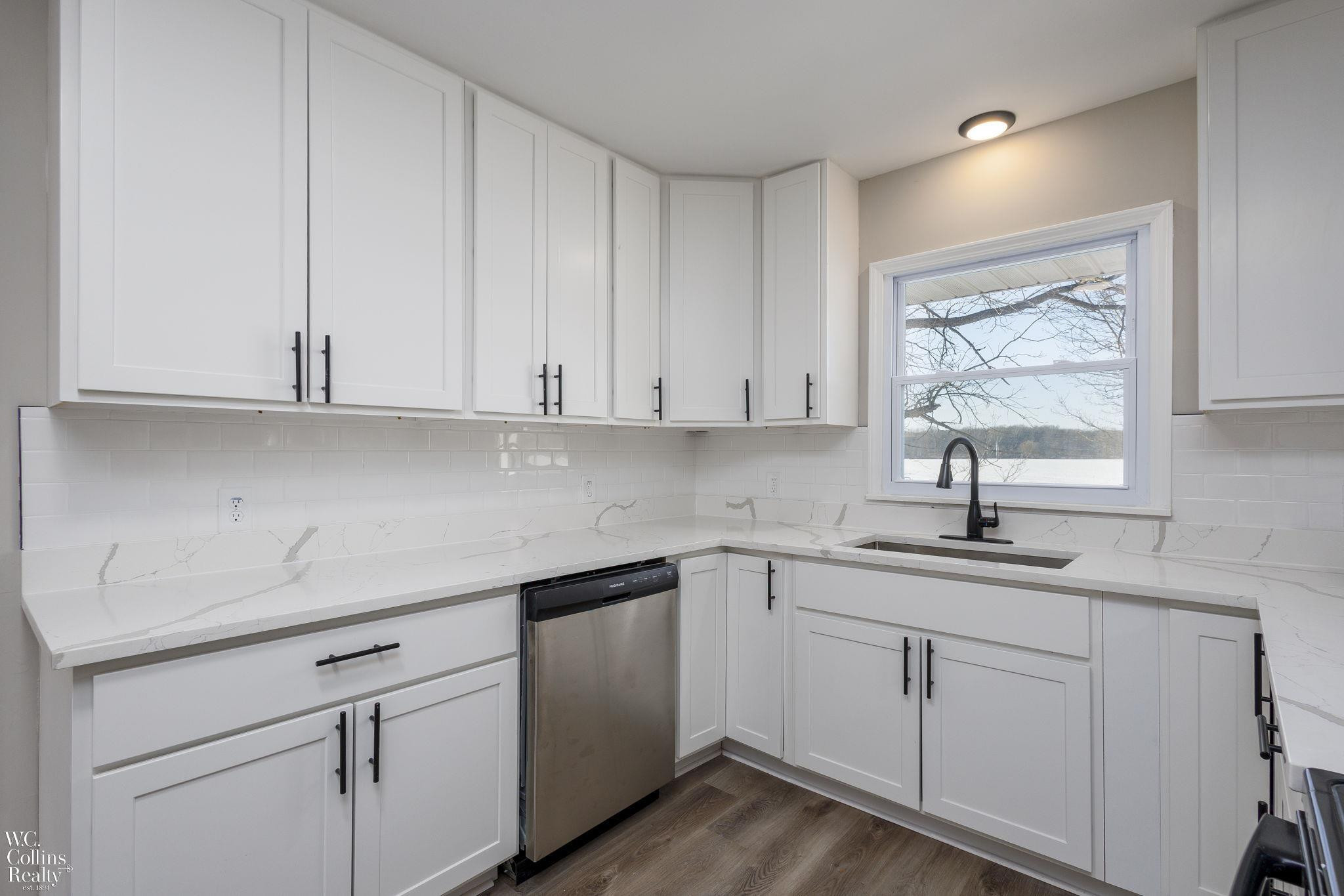 12923 Collins Road, MI 48097 — Photo 8