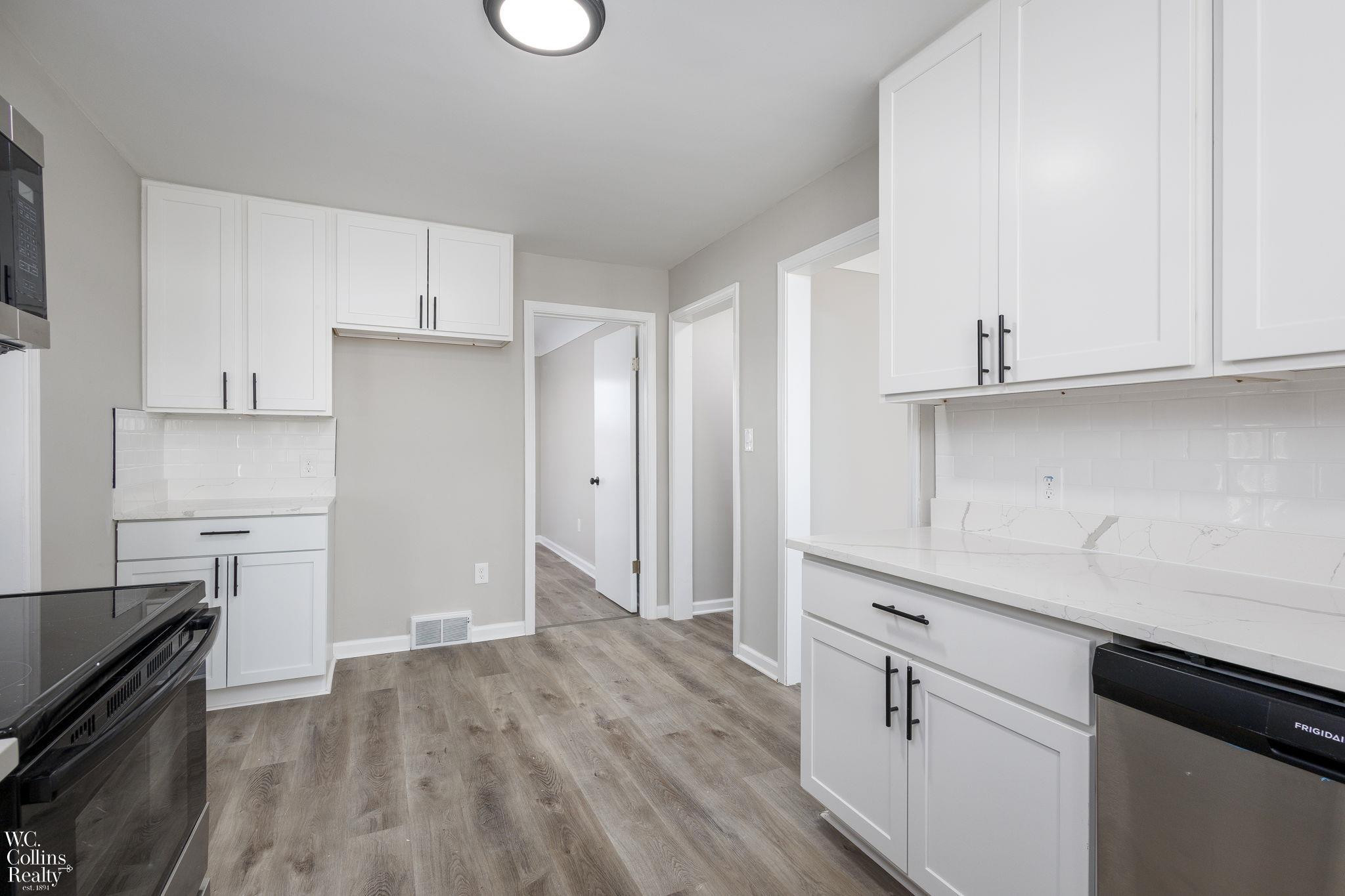 12923 Collins Road, MI 48097 — Photo 11