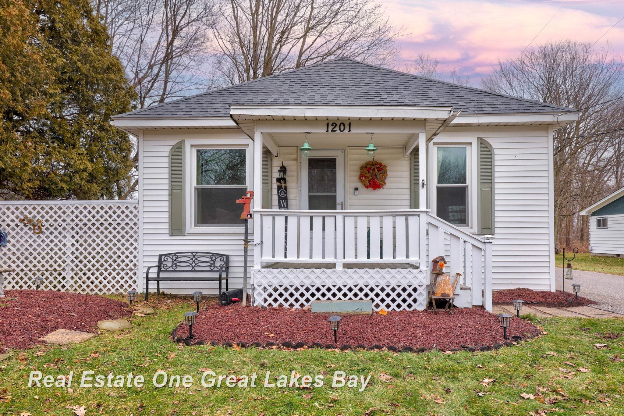 1201 Flint Street, Saint Charles, MI 48655 — Photo 5